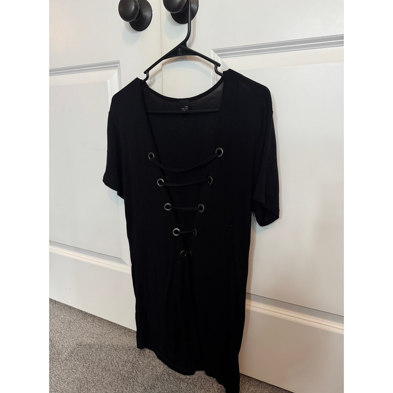 The Edit by Seventeen Black Lace Up Grommet Oversized T-Shirt Women Small The Edit by Seventeen Black Lace Up Grommet Oversized T-Shirt Women Small