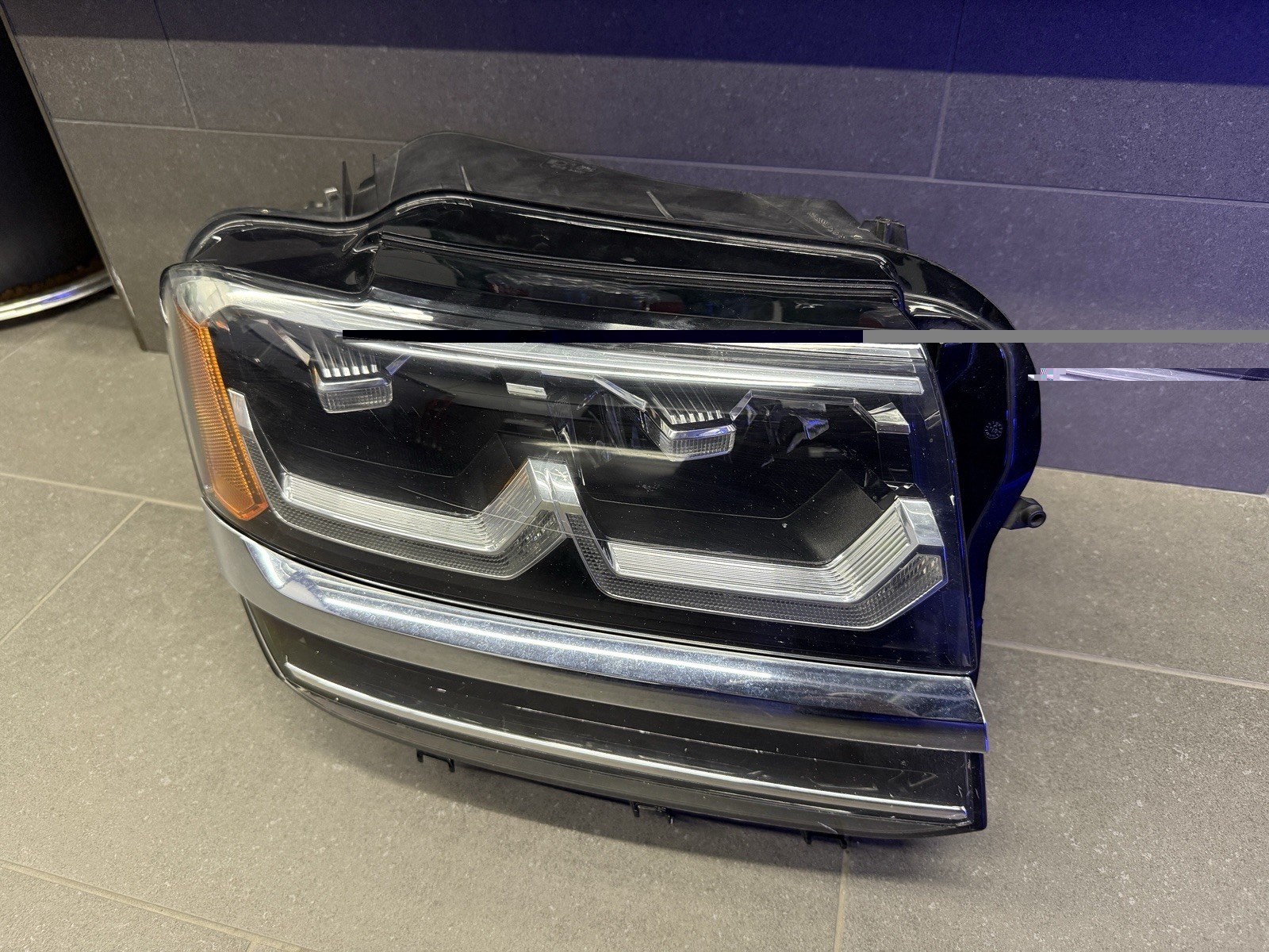 2018 2019 2020 VW Atlas LED RH HEADLIGHT OEM 3CN941036B 2018 2019 2020 VW Atlas LED RH HEADLIGHT OEM 3CN941036B