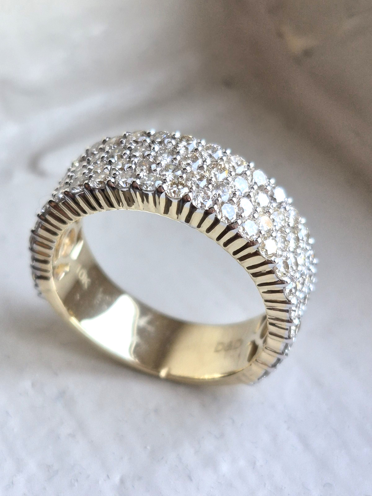 1.5 CT Diamond Wedding Ring 1.5 CT Diamond Wedding Ring