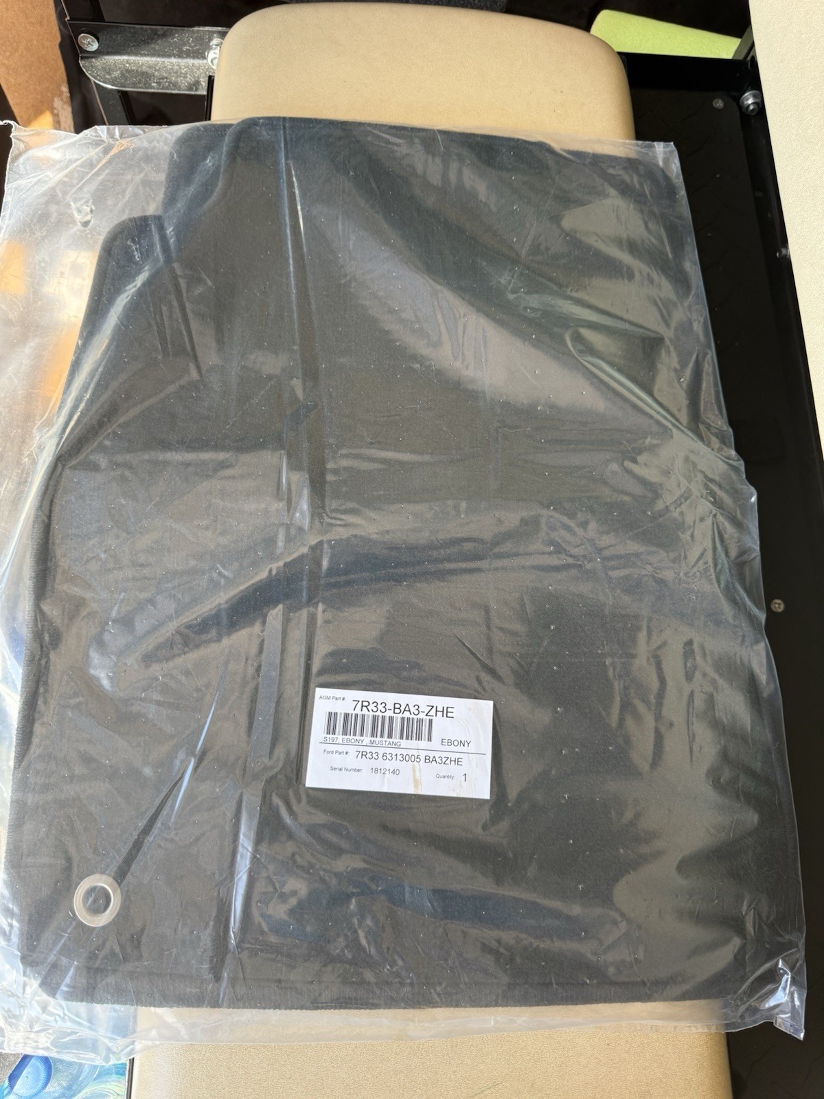 2005 - 2009 Ford Mustang Floor Mats OEM Genuine NOS