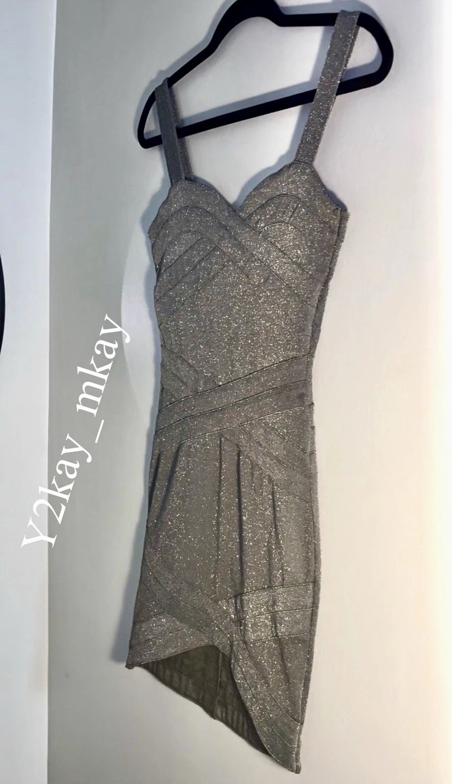 Vintage H&M 2010’s | Metallic Silver Bandage Bodycon Dress | Sweetheart | Size 2