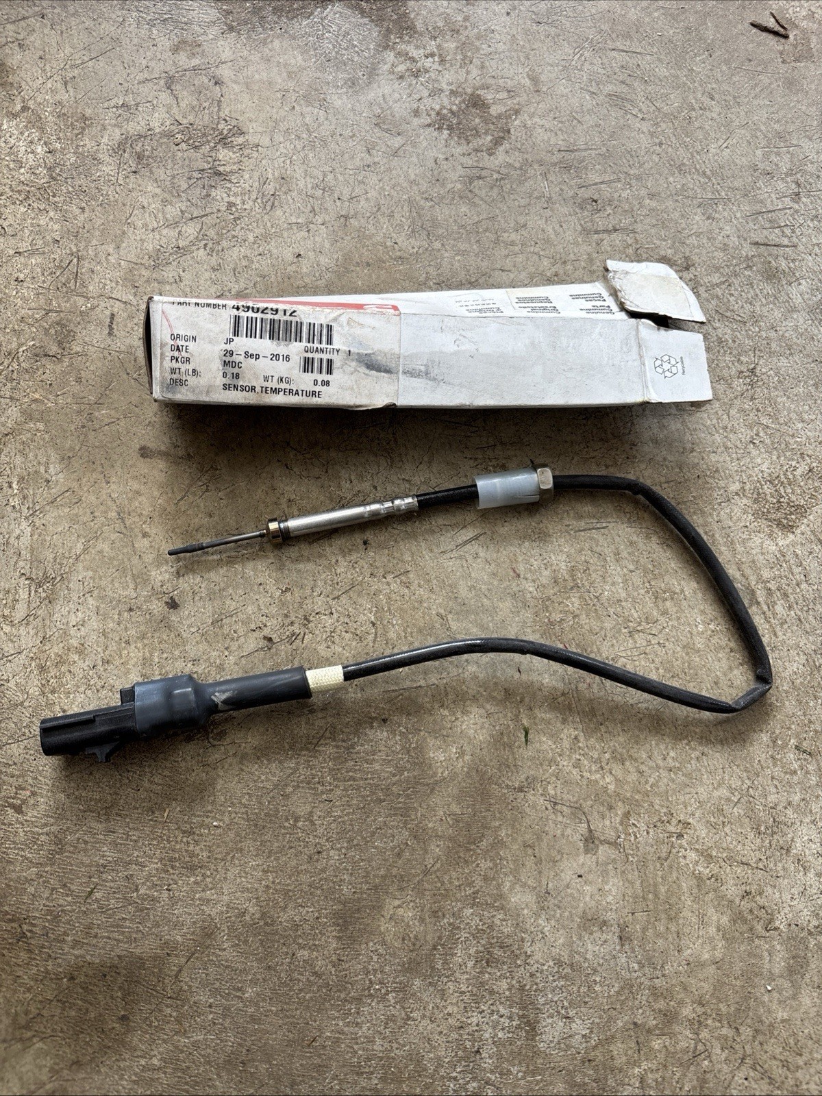 OEM Cummins 4902912 EGT Temperature Sensor Nos