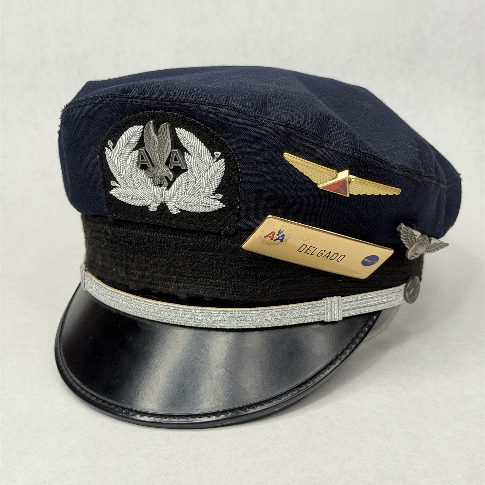 VTG American Airlines Pilot Cap w/ Pins 7 1/4 Superior Uniform Cap Co. Chicago VTG American Airlines Pilot Cap w/ Pins 7 1/4 Superior Uniform Cap Co. Chicago