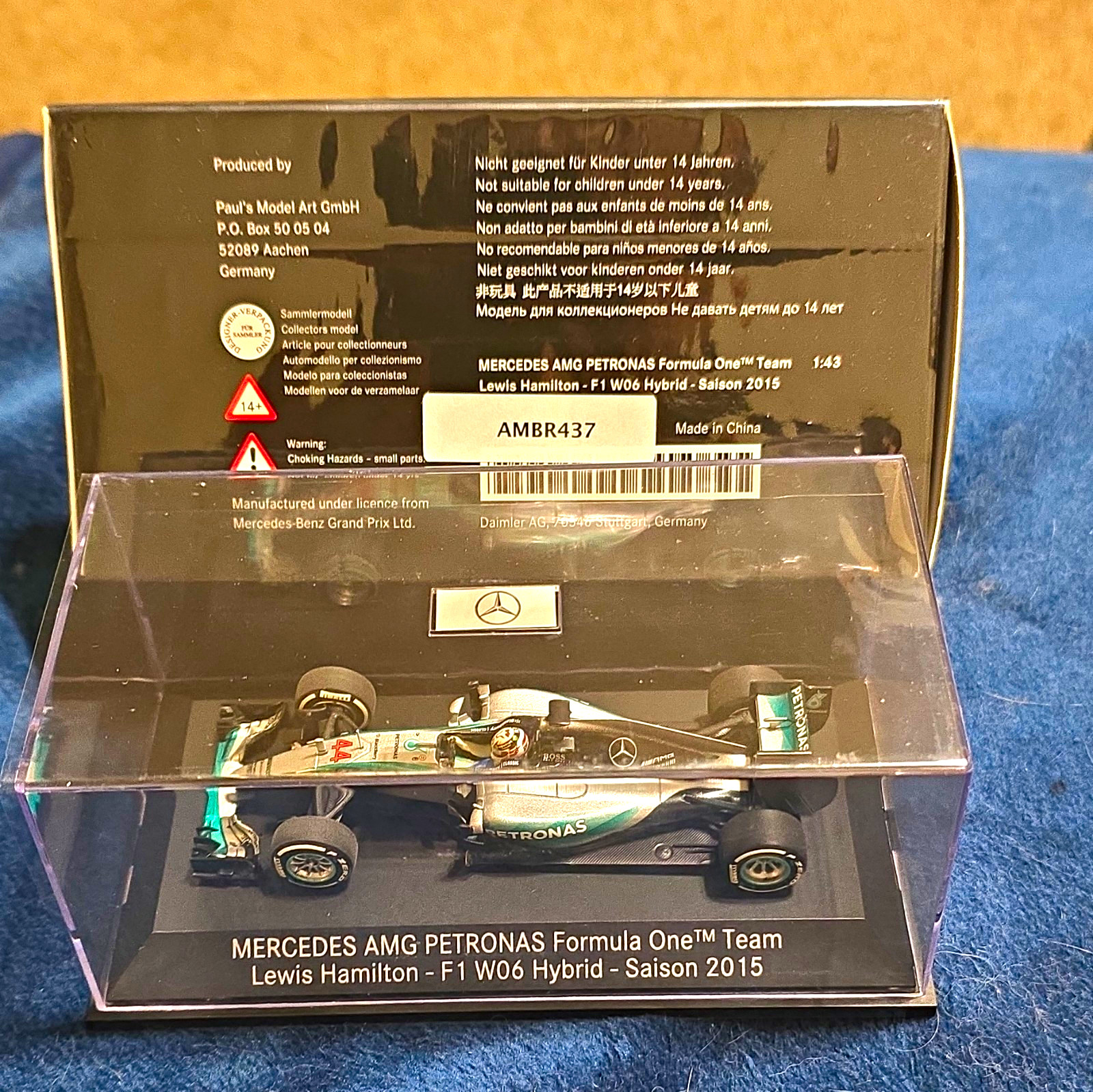 Paul\'s Model Art Minichamps 1:43 Mercedes AMG PETRONAS W06 Hamilton 2015