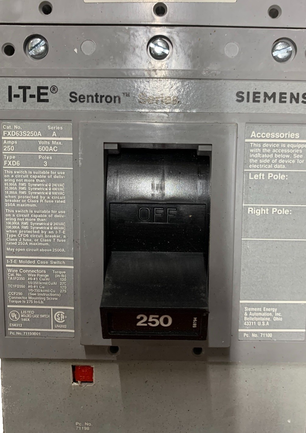 Siemens FXD63S250A circuit breaker..(make offer) Siemens FXD63S250A circuit breaker..(make offer)