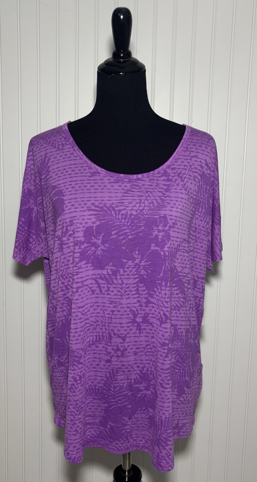 Xersion Studio Blouse Open Back Short Sleeve Floral Purple Top Womens Size Large Xersion Studio Blouse Open Back Short Sleeve Floral Purple Top Womens Size Large