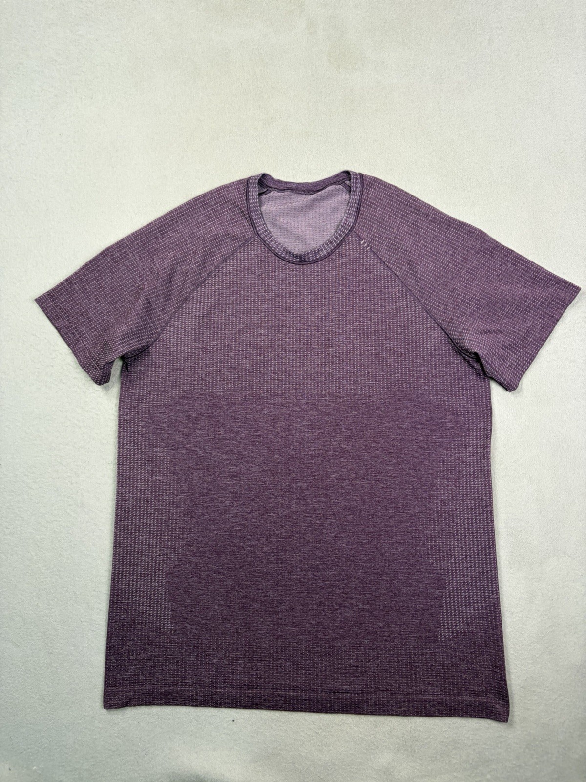 Lululemon Metal Vent Tech Shirt Men’s Large Purple Short Sleeve Performance Gym Lululemon Metal Vent Tech Shirt Men’s Large Purple Short Sleeve Performance Gym