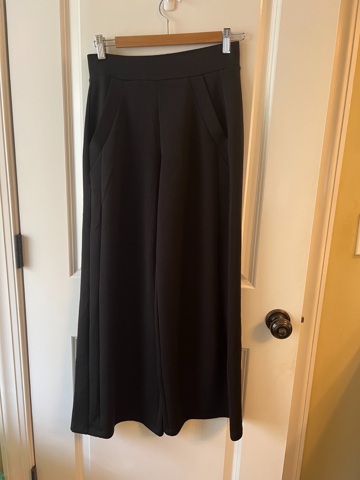 SPANX Air Essentials Wide Leg Pants Very Black Size PS Petite Small NWOT