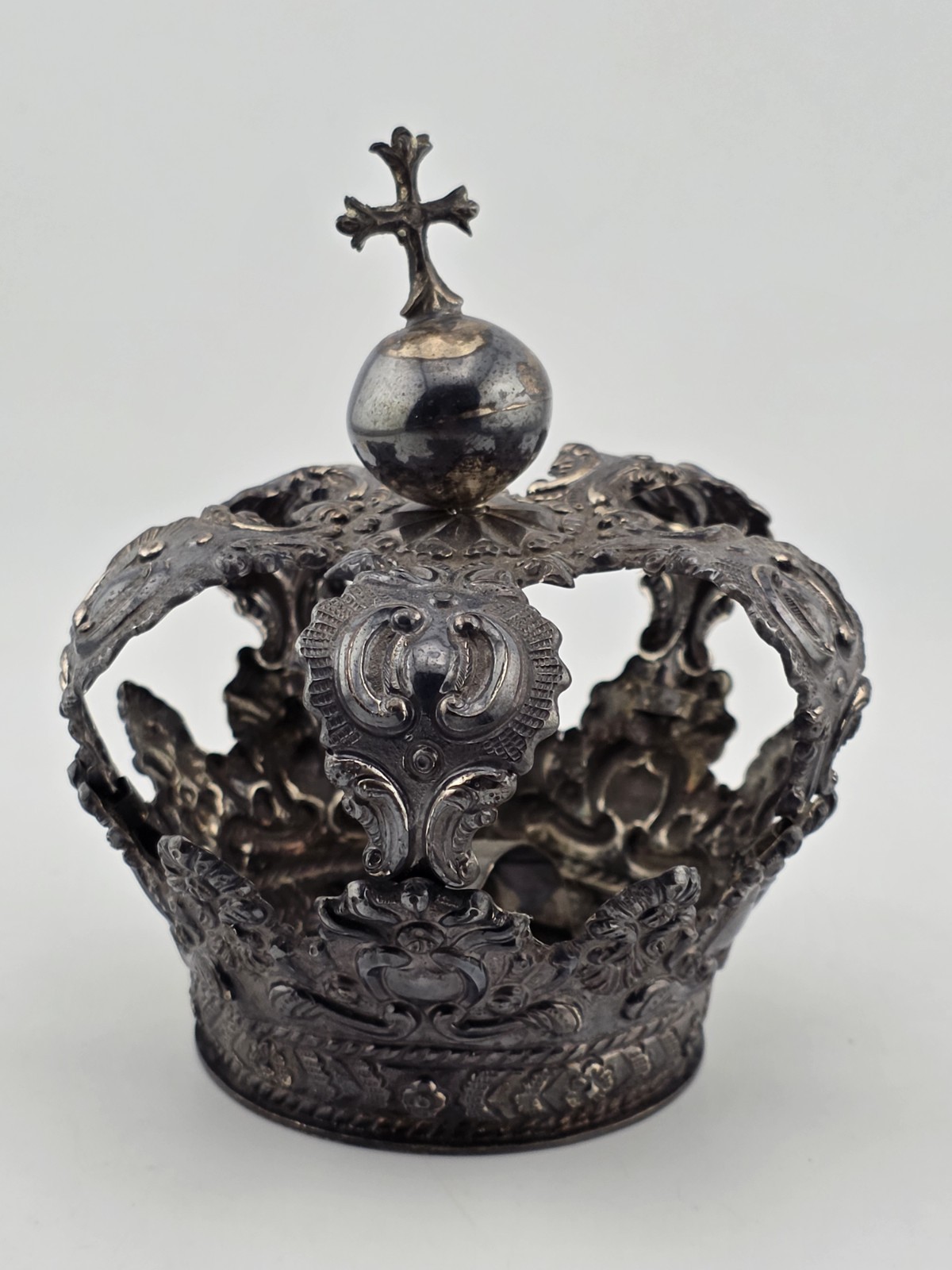 Rare Antique Spanish Colonial Silver Santo Madonna Crown Rare Cross Orb 19th C Rare Antique Spanish Colonial Silver Santo Madonna Crown Rare Cross Orb 19th C