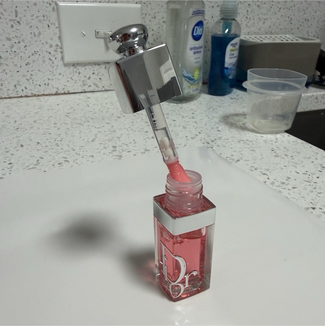 Dior Addict Lip Glow Oil Pink Hydrating Shine Lip Oil 0.20 fl oz 001 Pink Juicy Dior Addict Lip Glow Oil Pink Hydrating Shine Lip Oil 0.20 fl oz 001 Pink Juicy