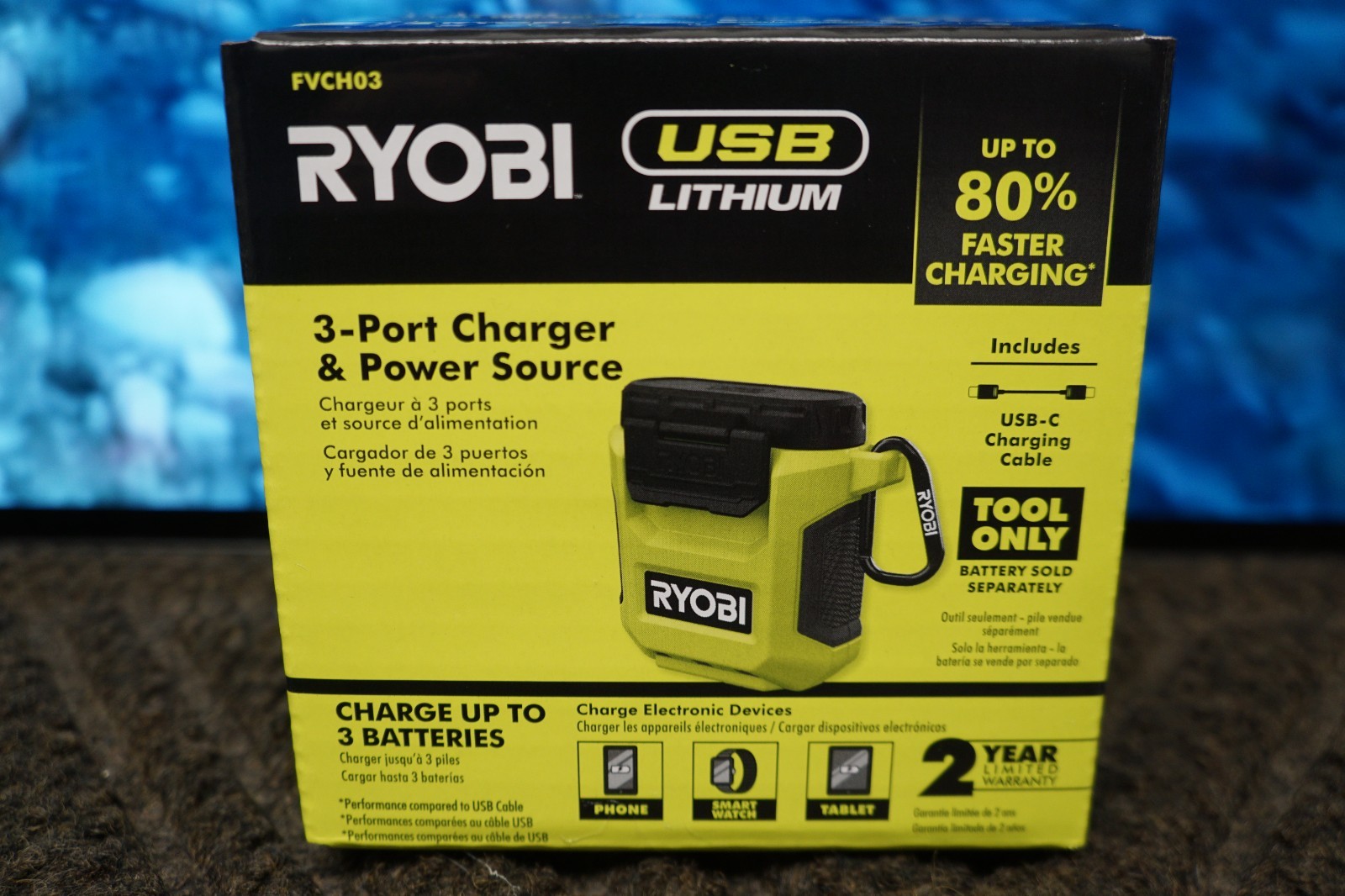 Ryobi USB Lithium FVCH03 Green 3-Port Charger & Power Source Ryobi USB Lithium FVCH03 Green 3-Port Charger & Power Source