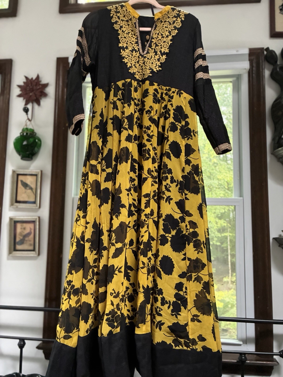 Indian Anarkali Gown Black Yellow Floral Maxi Dress Gold Embroidery M Est