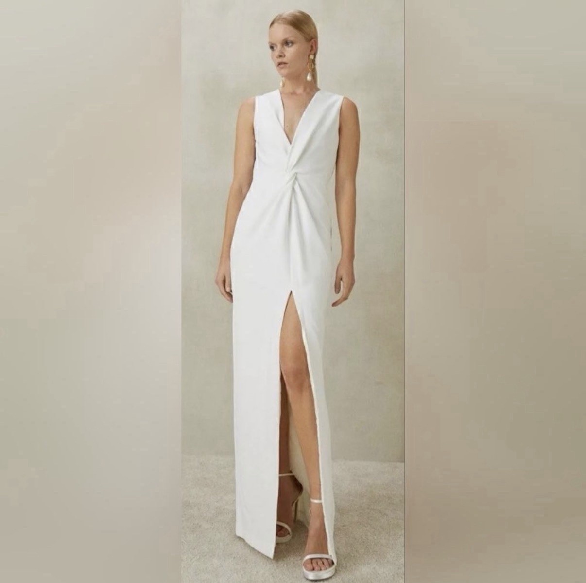Halston Women’s Melanie Gown In Stretch Crepe Chalk Size 10 $445 High Front Slit Halston Women’s Melanie Gown In Stretch Crepe Chalk Size 10 $445 High Front Slit