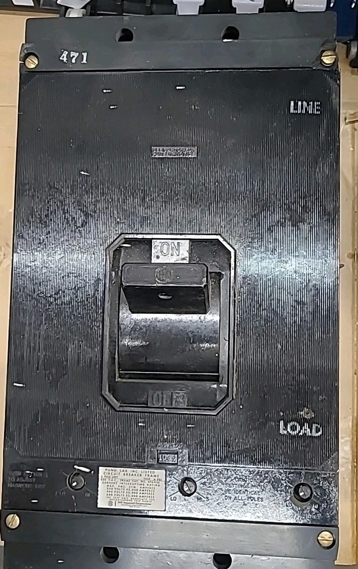 ITE CIRCUIT BREAKER KP3-F120 1000 AMP MAGNETIC TRIP 600 VAC 3-POLE ITE CIRCUIT BREAKER KP3-F120 1000 AMP MAGNETIC TRIP 600 VAC 3-POLE