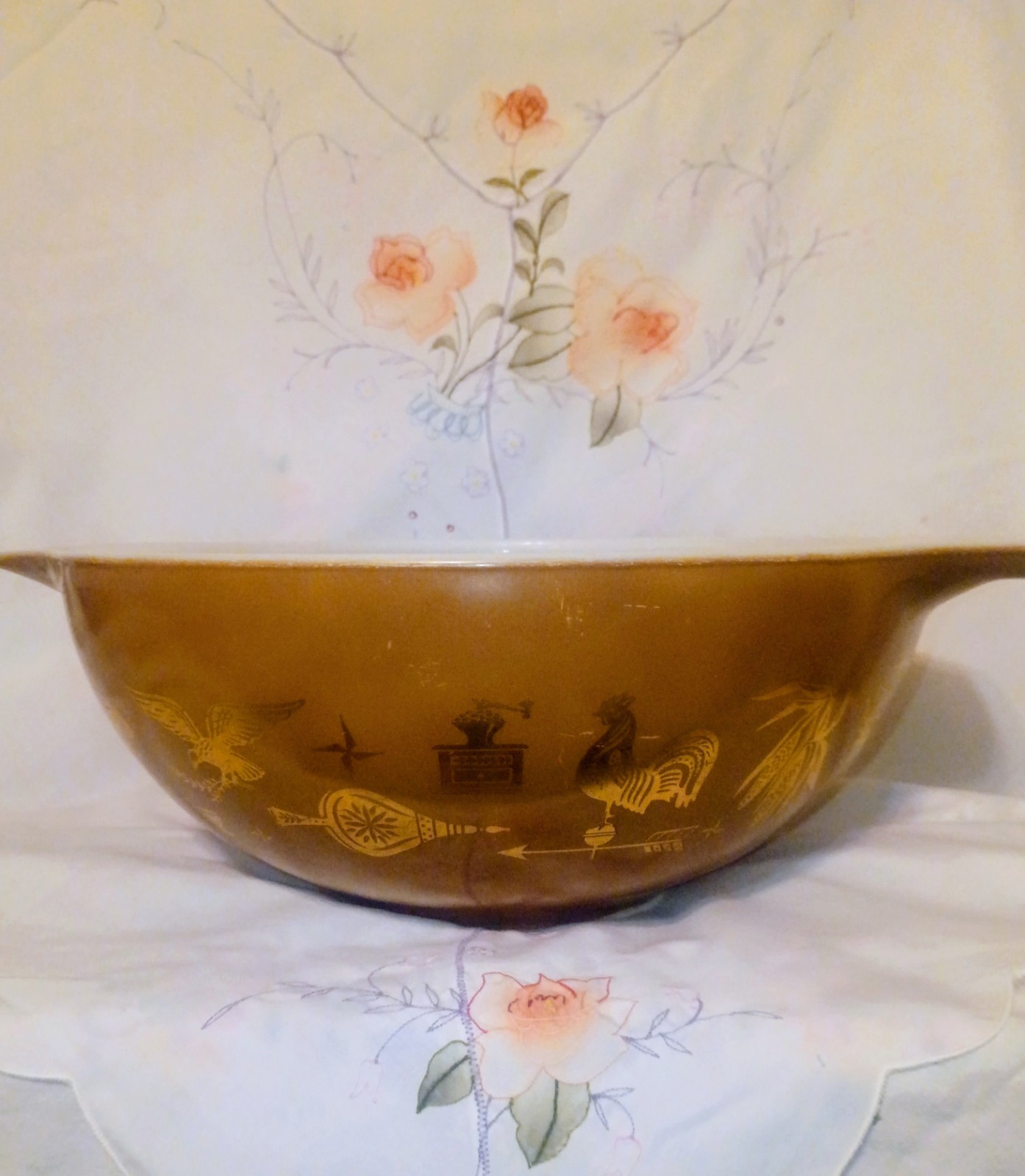 Vintage~Pyrex~Early American~Cinderella Mixing Bowl 4 qt. #444 Vintage~Pyrex~Early American~Cinderella Mixing Bowl 4 qt. #444