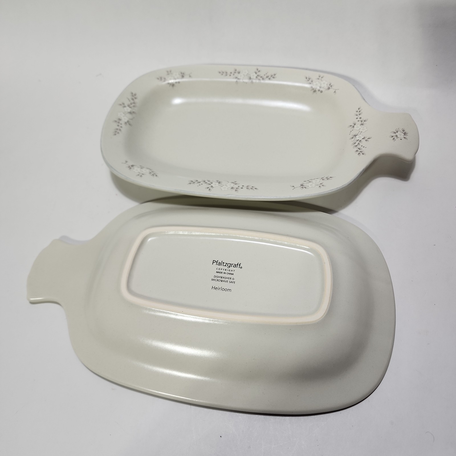 Set of 2 - VTG Pfaltzgraff Heirloom Party Plates (Hard To Find) Dishes Trays