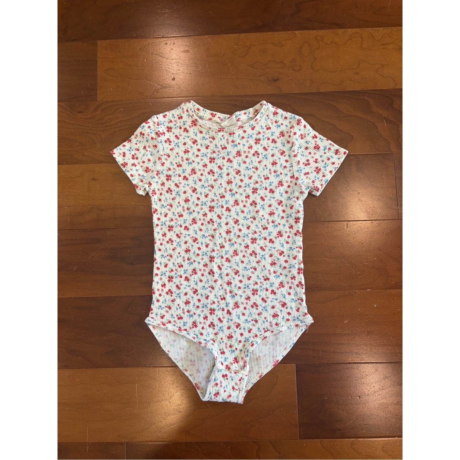 Zara Girls Size 10Short-Sleeve Floral Ribbed One-Piece Bodysuit Zara Girls Size 10Short-Sleeve Floral Ribbed One-Piece Bodysuit