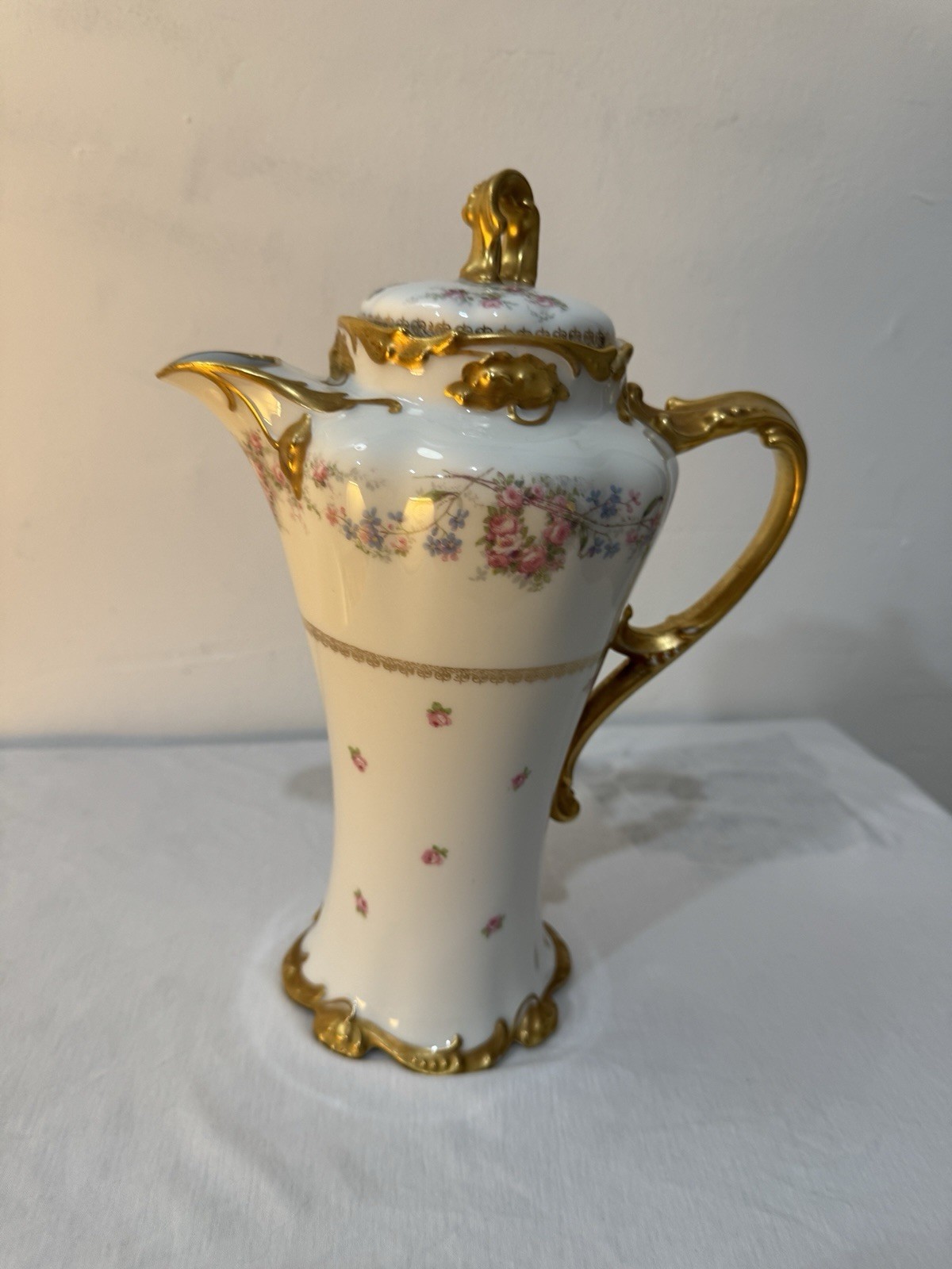 Antique T&V Limoges France Chocolate Pot Floral Gold Gilt 1892-1907 Victorian Antique T&V Limoges France Chocolate Pot Floral Gold Gilt 1892-1907 Victorian