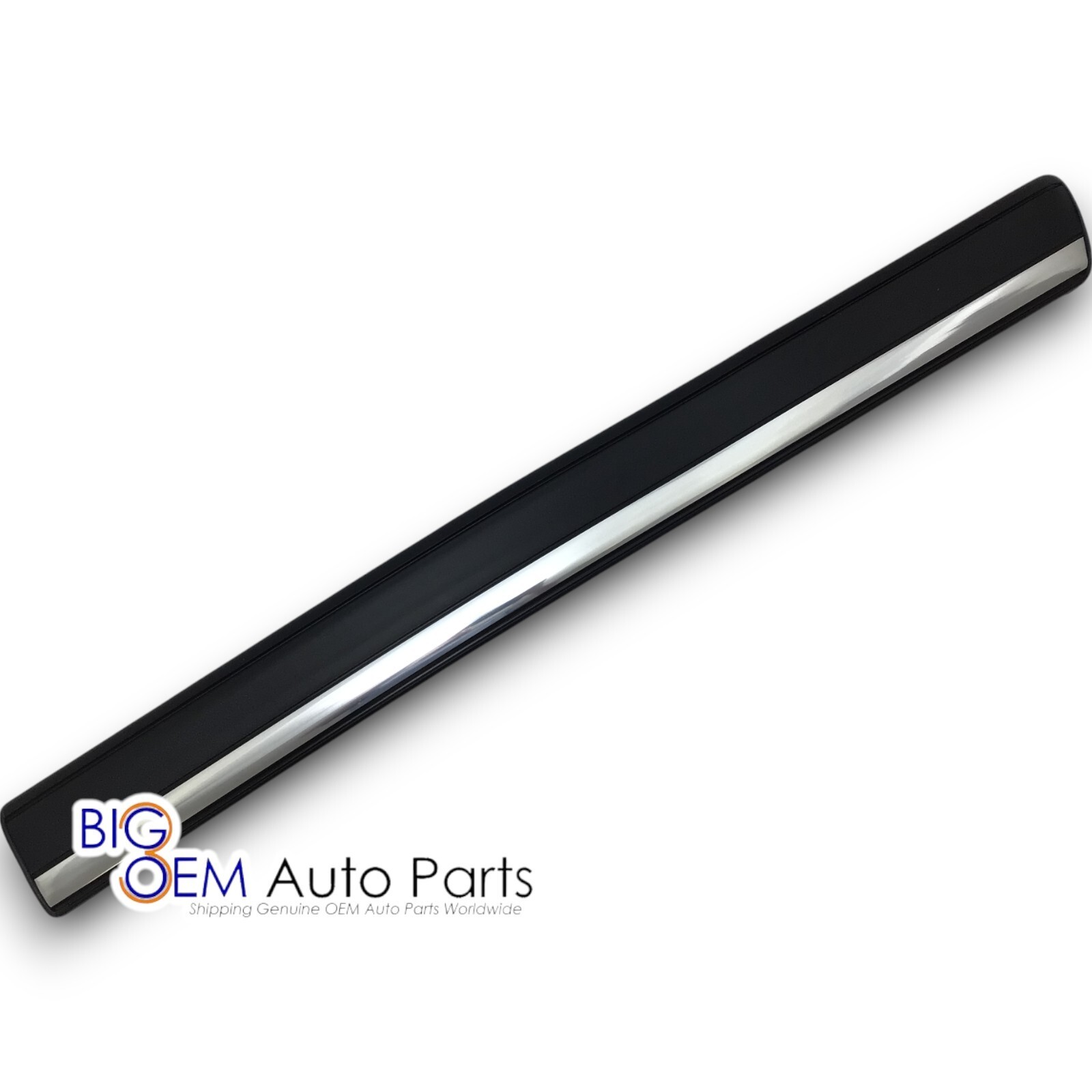 03-07 Chevrolet Silverado Tahoe Suburban Front Passenger Door Molding 15199305