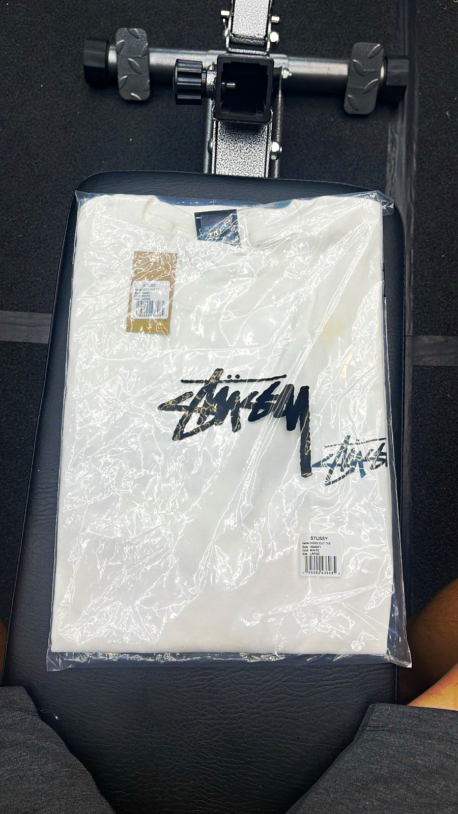 Stussy Dice Out Tee Men\'s L White Graphic Logo Crew Neck Short Sleeve T-Shirt Stussy Dice Out Tee Men\'s L White Graphic Logo Crew Neck Short Sleeve T-Shirt