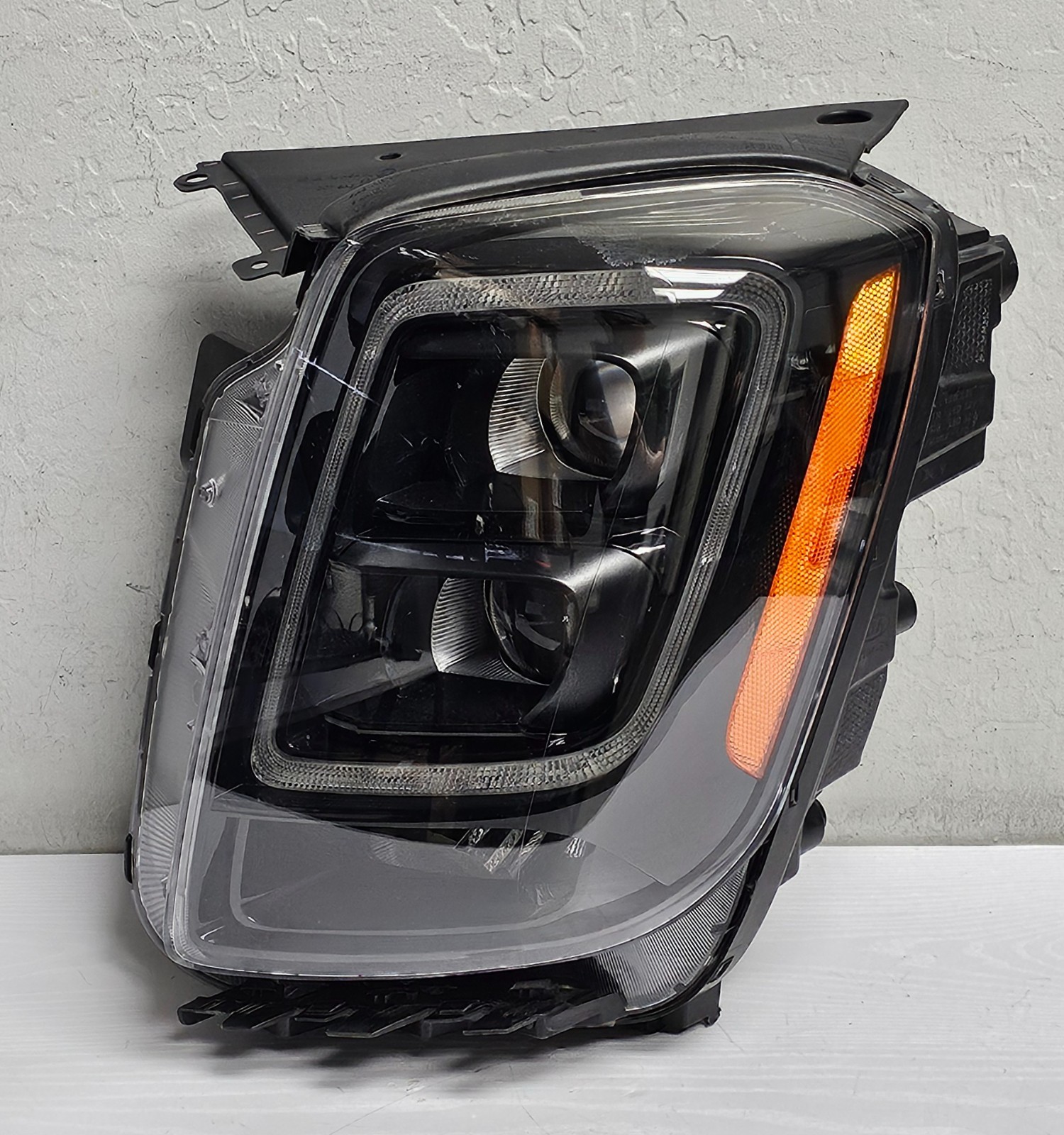 Complete 2020-2022 Kia Telluride Driver Left Headlight LED BLACK OEM 92101-S9100 Complete 2020-2022 Kia Telluride Driver Left Headlight LED BLACK OEM 92101-S9100