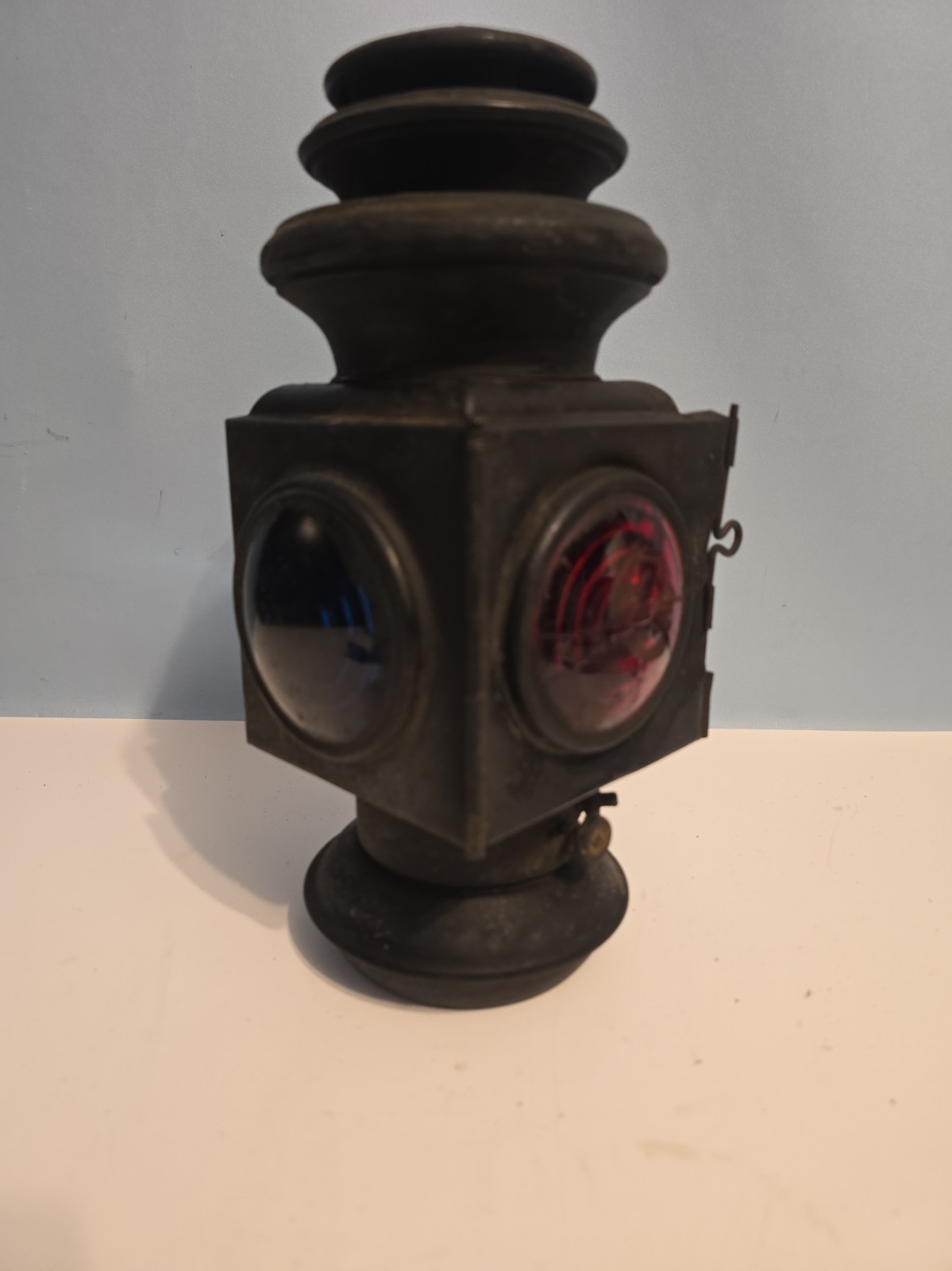 ANTIQUE FORD JNO BROWN Model 115 - Model T Kerosene Lamp Lantern