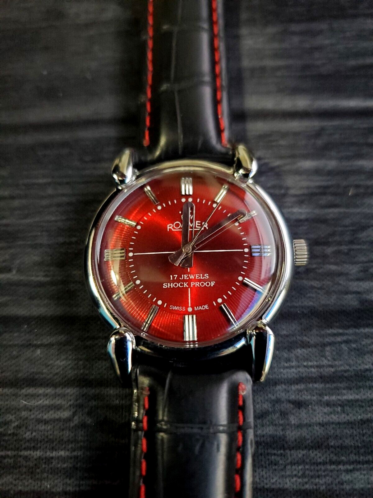 Rare Roamer Brevete Swiss Mens Manual Watch Slv Red Blk✨