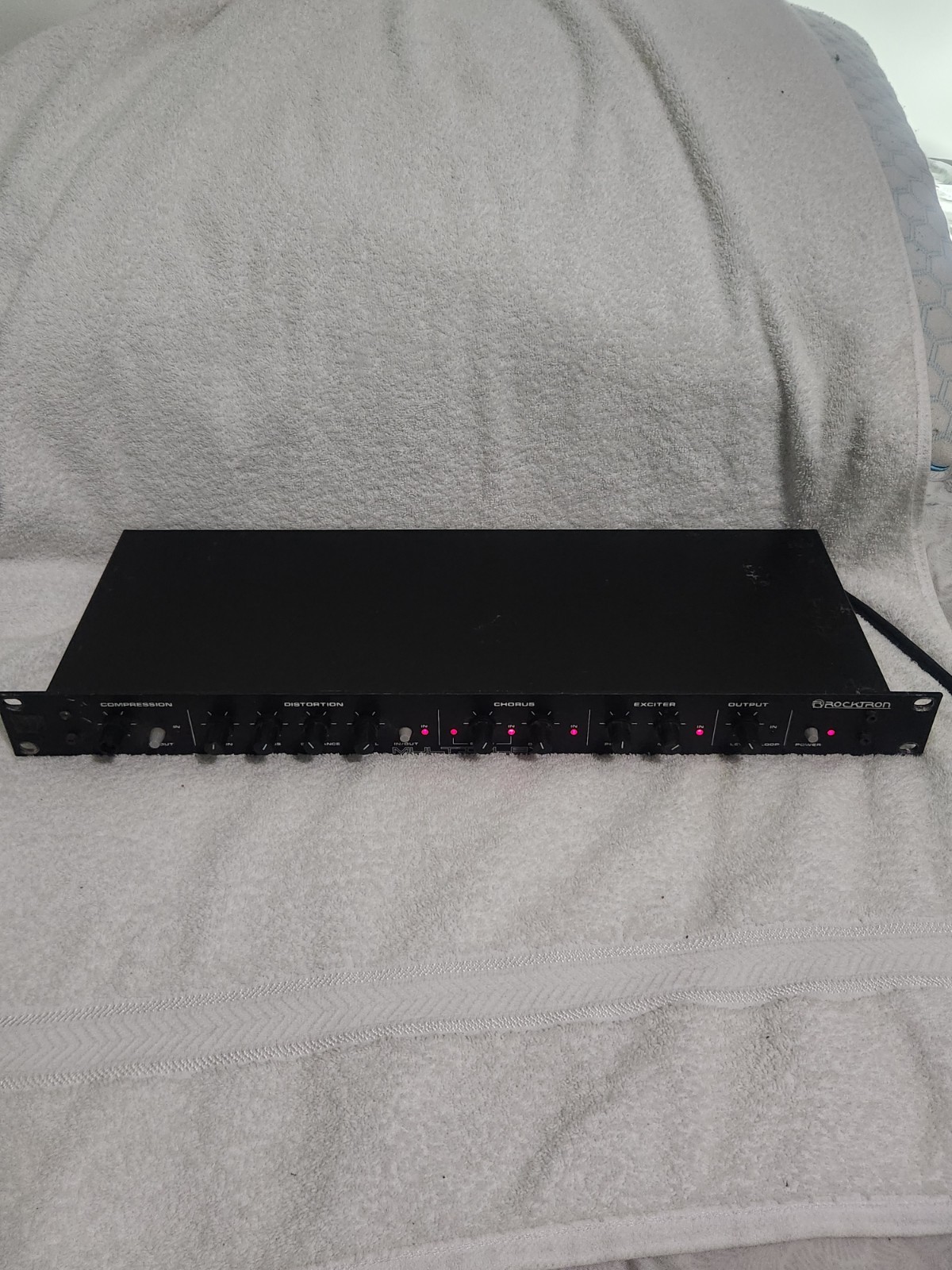 Rocktron Multiplex rack-mount multi-effects processor Rocktron Multiplex rack-mount multi-effects processor