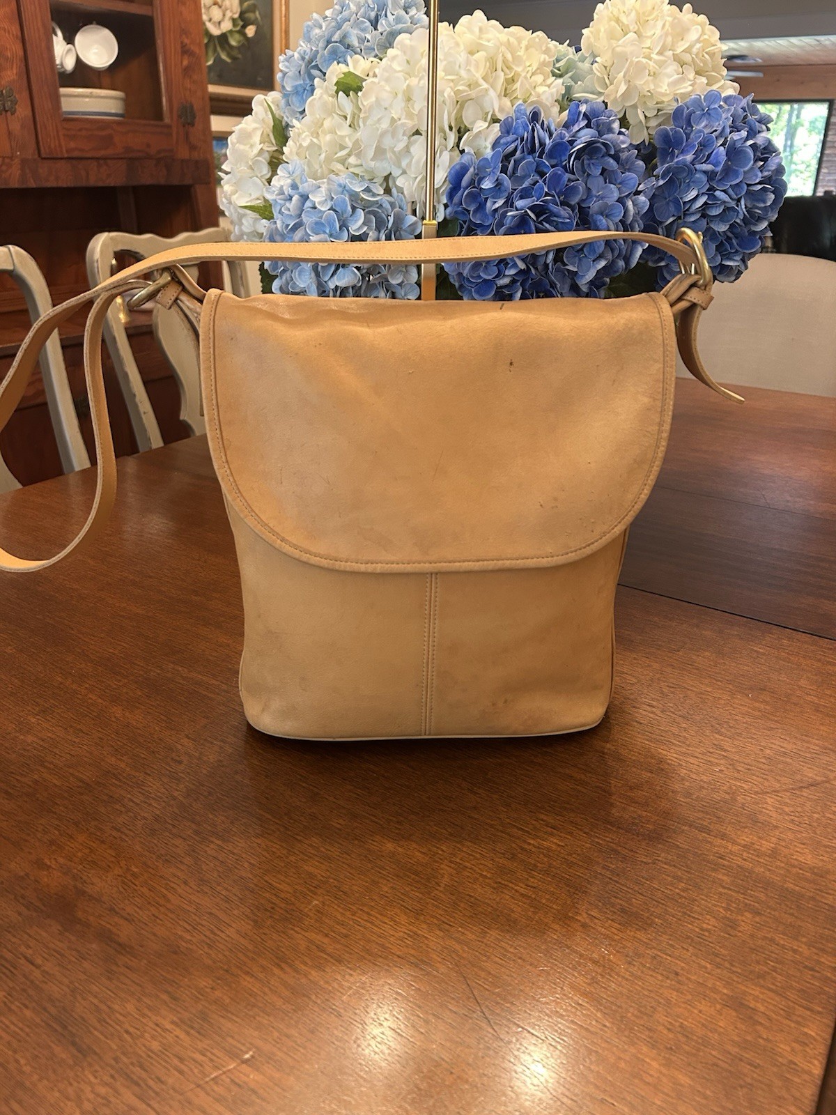 Vintage Coach 9208 USA Leather Shoulder Bag Camel Tan 1996 J6C-9208