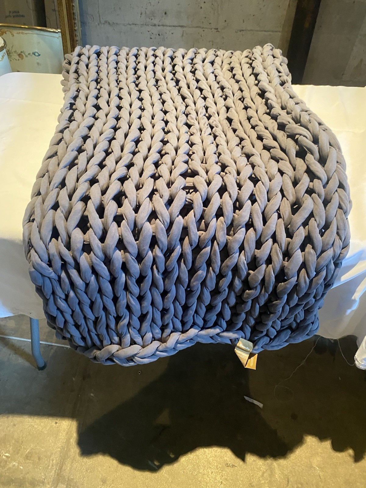 Bearaby Cotton Napper Throw 15 Lb Retail $269 Asteroid Gray Bearaby Cotton Napper Throw 15 Lb Retail $269 Asteroid Gray