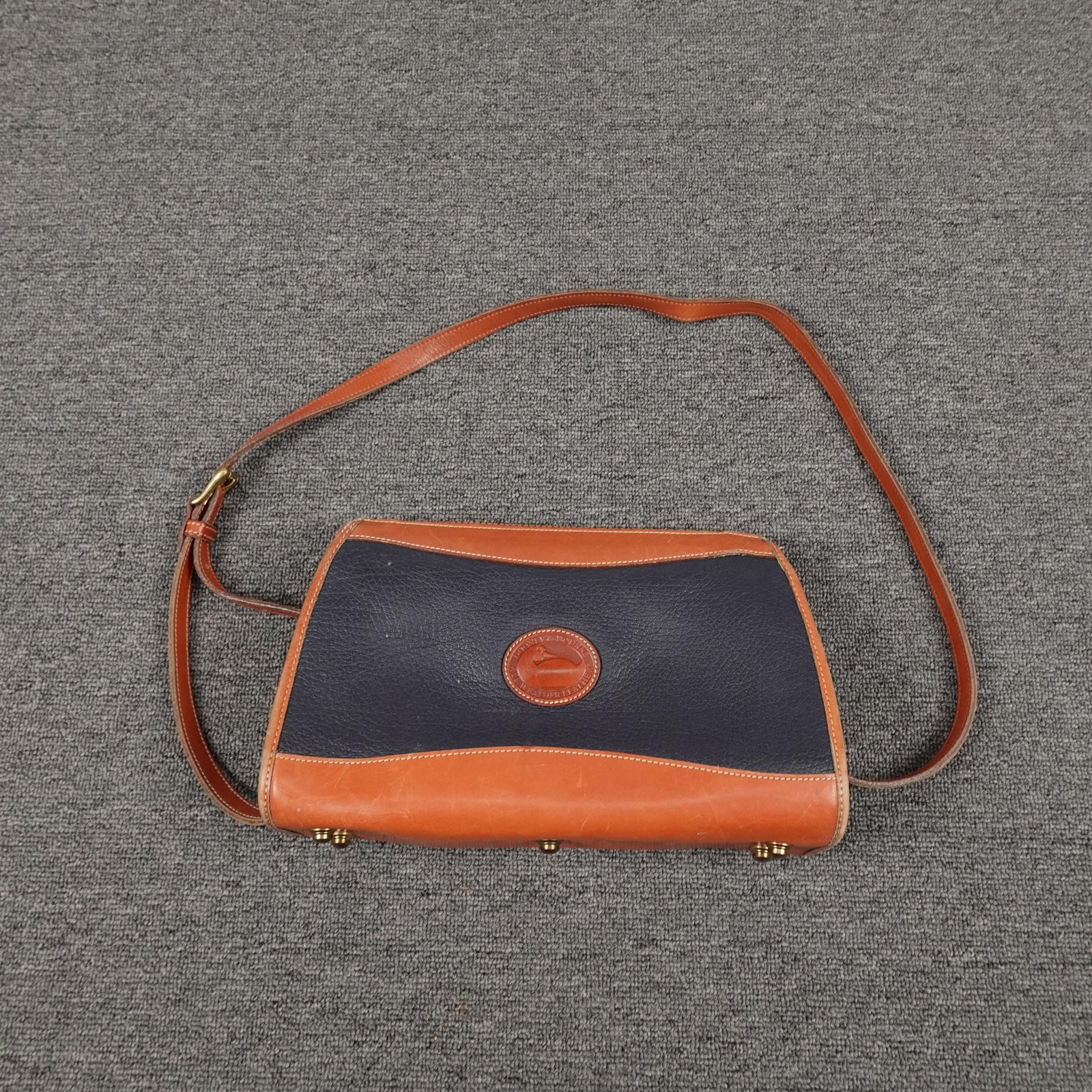 Vintage Dooney & Bourke Crossbody Bag Womens Medium Blue All Weather Leather USA Vintage Dooney & Bourke Crossbody Bag Womens Medium Blue All Weather Leather USA
