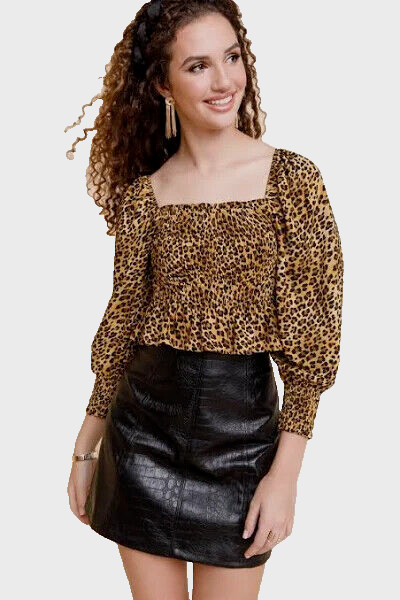 NEW Francesca\'s M Top Womens Brown Black Animal Smocked Boho Hippie Cottage Mod NEW Francesca\'s M Top Womens Brown Black Animal Smocked Boho Hippie Cottage Mod