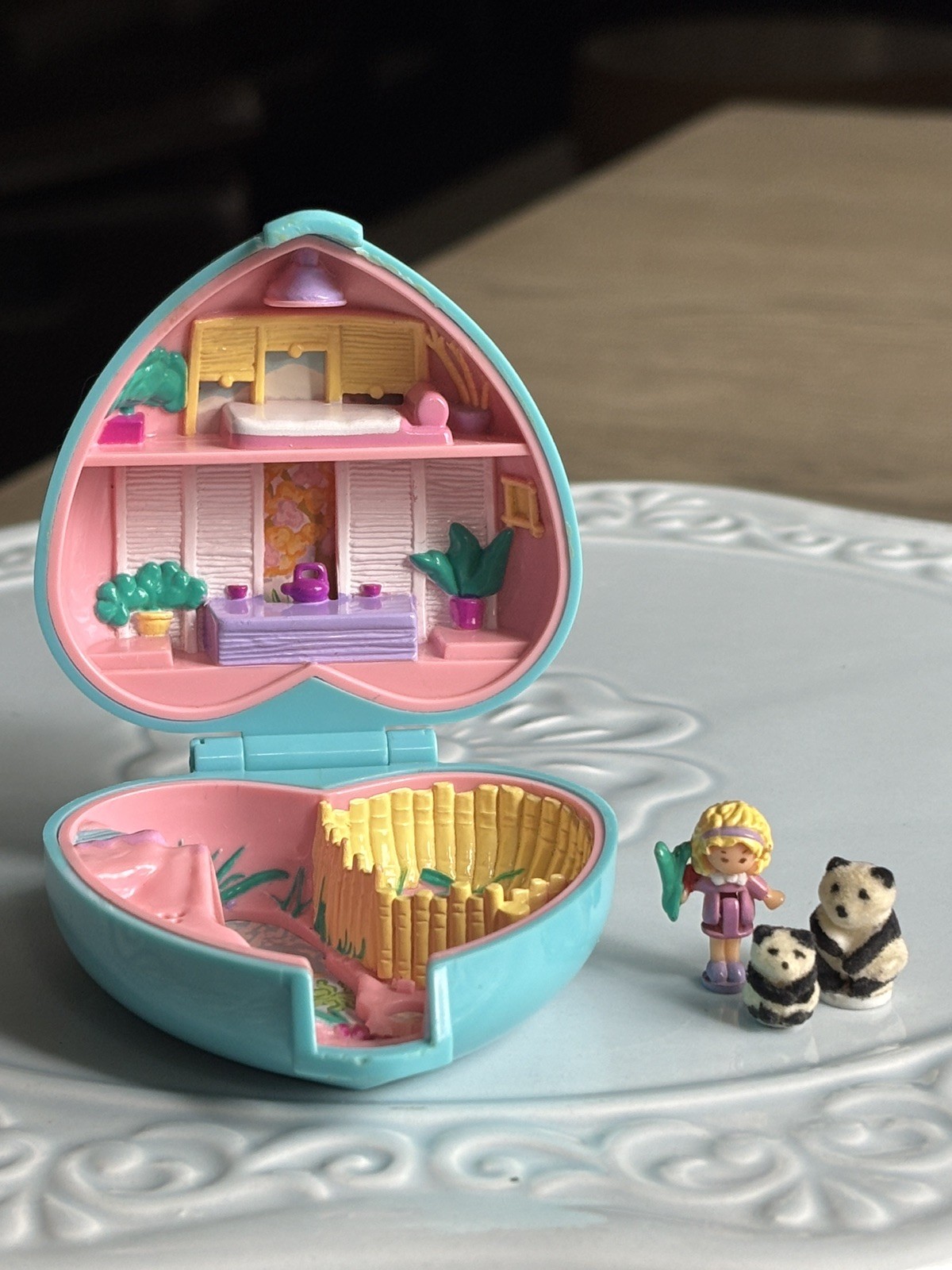 Vintage 1993 Polly Pocket Bluebird Toys Pretty Pandas Playset - 100% COMPLETE Vintage 1993 Polly Pocket Bluebird Toys Pretty Pandas Playset - 100% COMPLETE