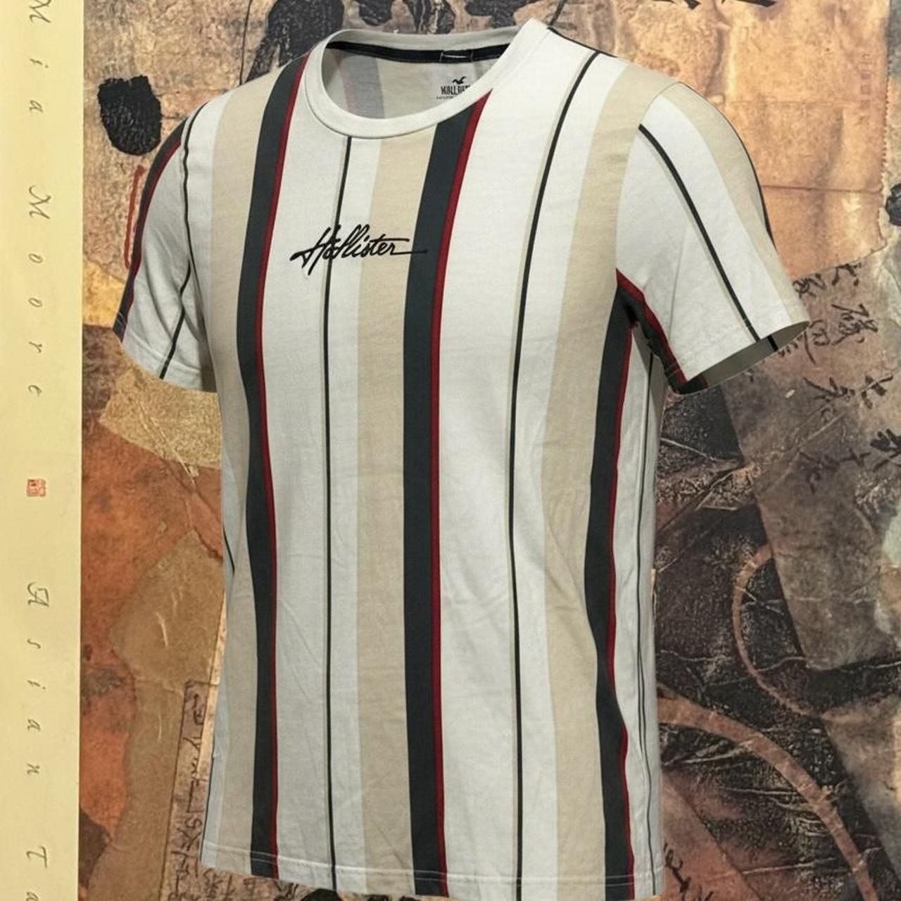 Hollister Must-Have Collection Vertical Striped T-Shirt Hollister Must-Have Collection Vertical Striped T-Shirt