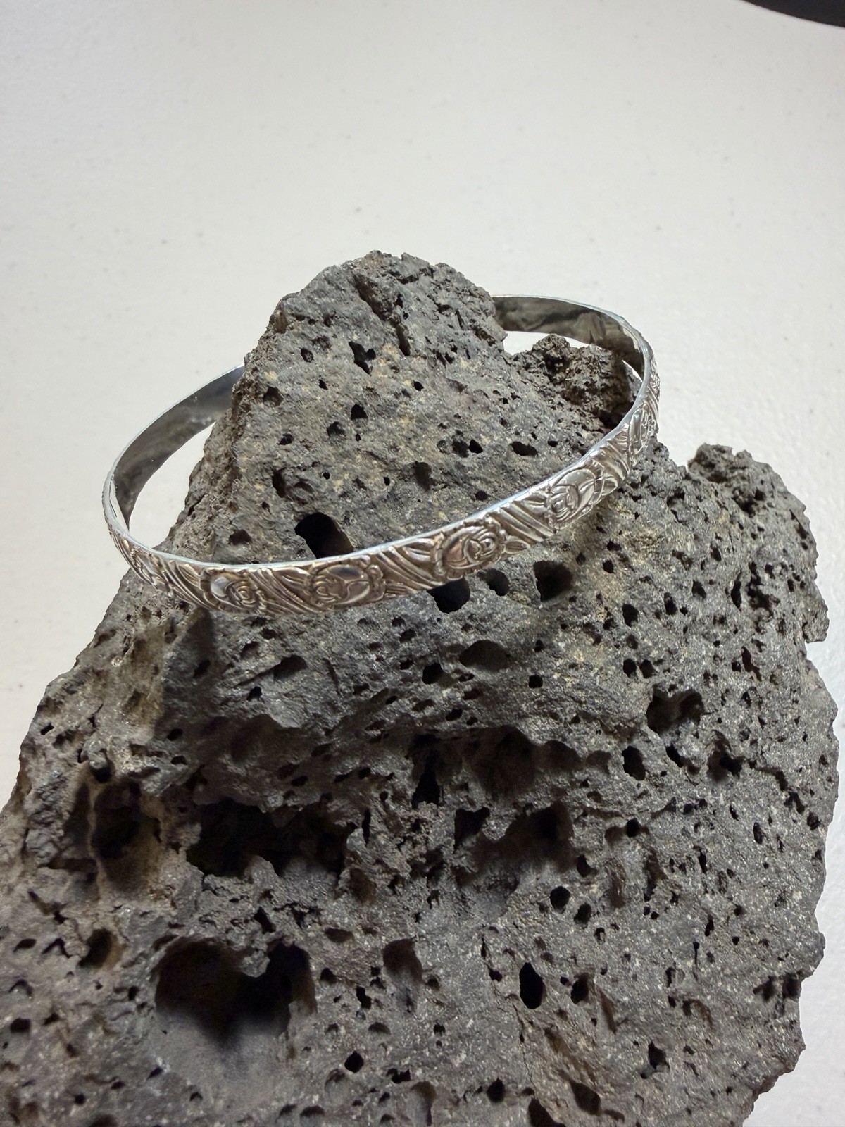 Vintage BEAU STERLING Silver Rose Floral Bangle Bracelet 20g 2\