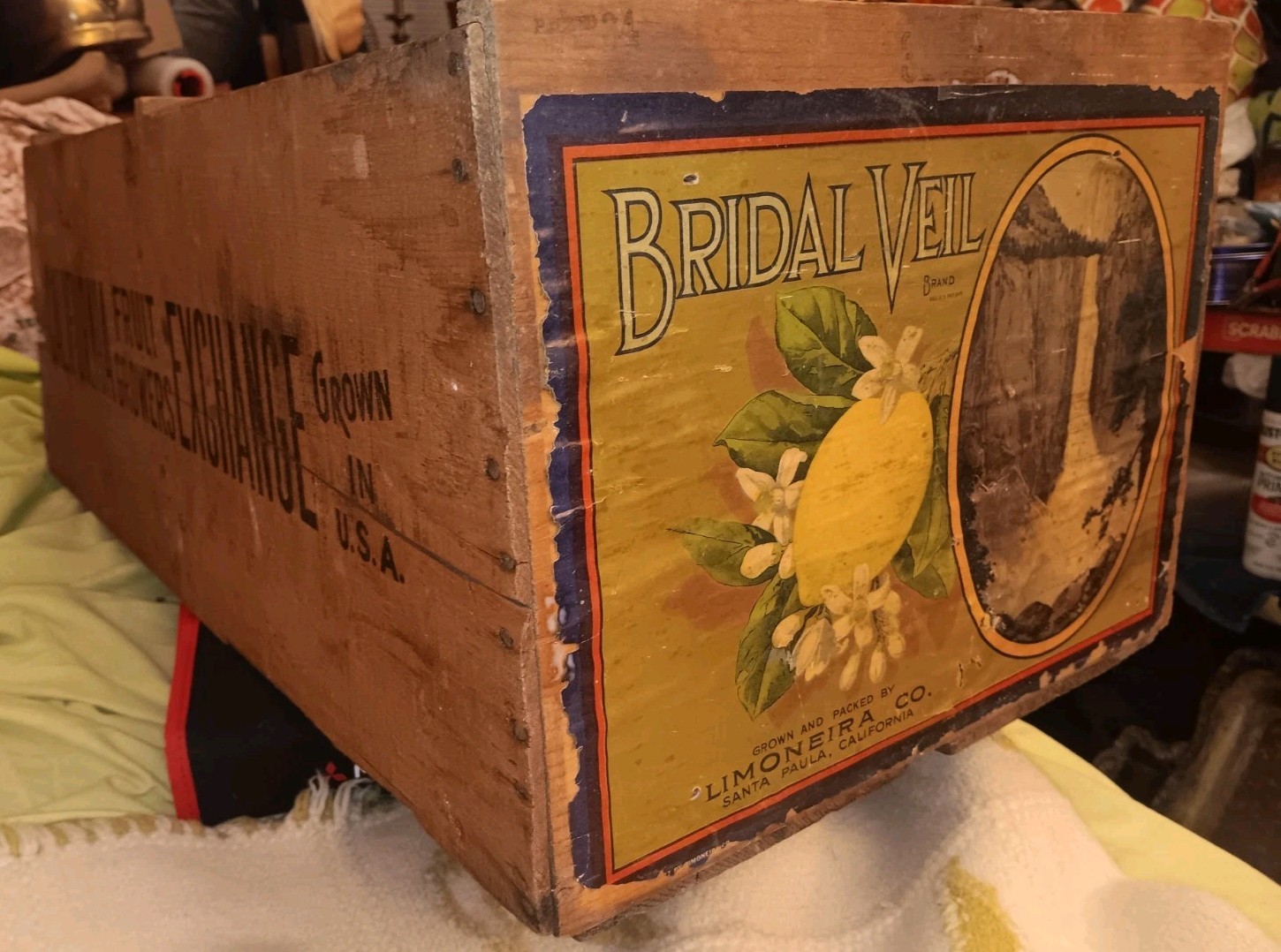 CALIFORNIA FRUIT GROWERS EXCHANGE FRUIT CRATE BRIDAL VEIL LEMONEIRA LITHO LABEL CALIFORNIA FRUIT GROWERS EXCHANGE FRUIT CRATE BRIDAL VEIL LEMONEIRA LITHO LABEL