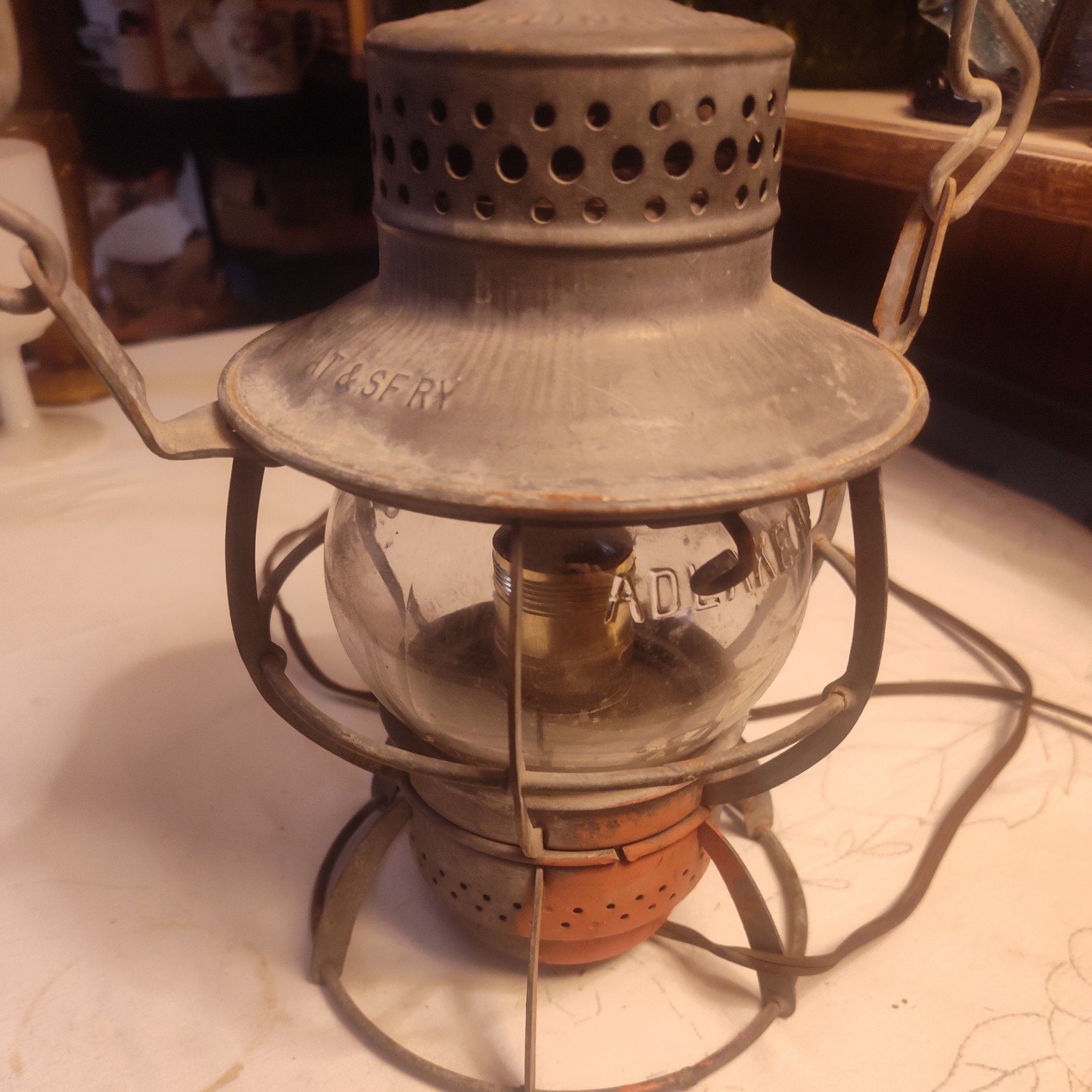 VINTAGE DRESSEL ARLINGTON NJ RAILROAD LANTERN LAMP VINTAGE DRESSEL ARLINGTON NJ RAILROAD LANTERN LAMP