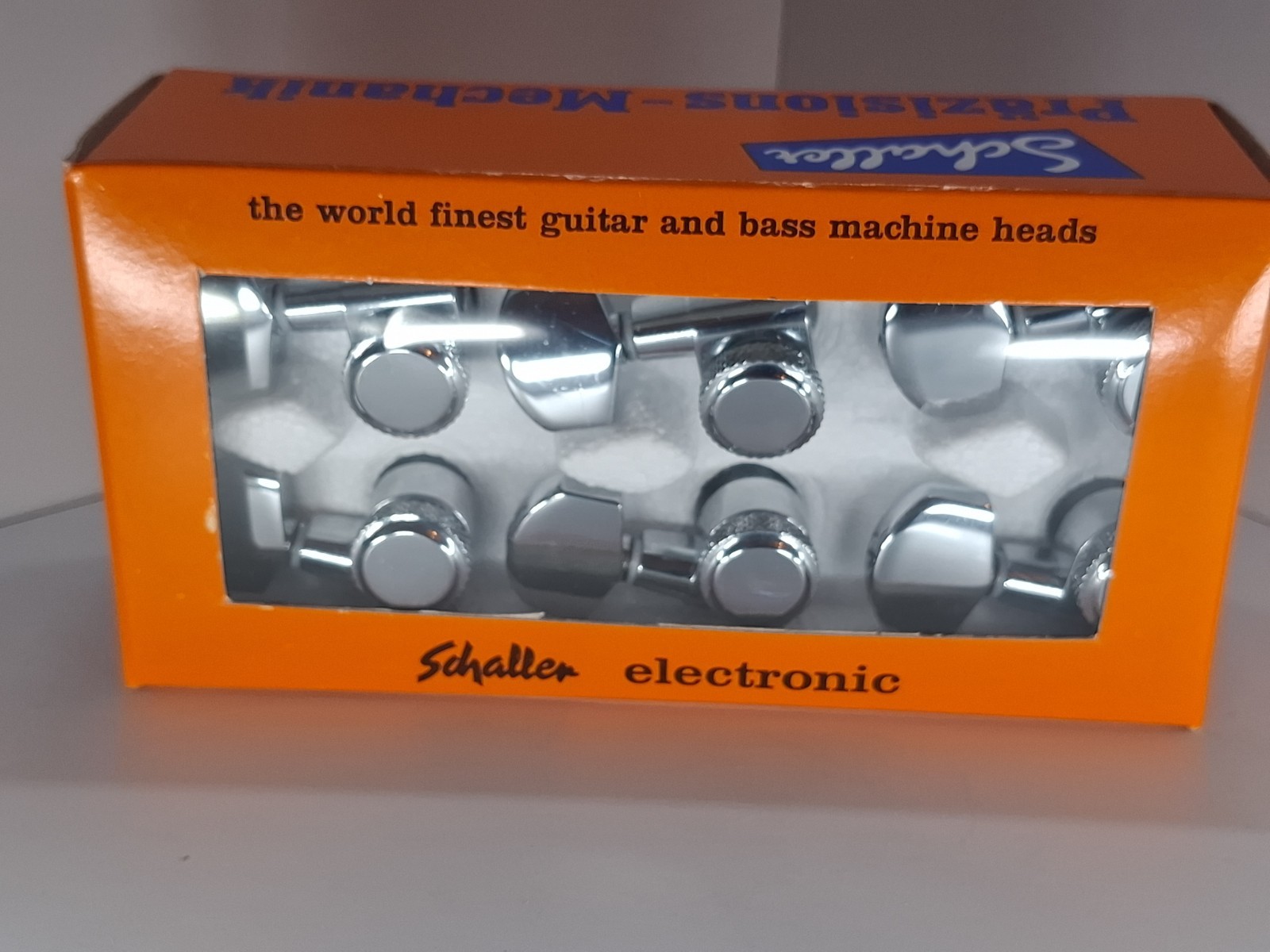 Vintage Set of 6 Chrome M6 Schaller Precision Machine Heads 3 L & 3 R NOS Vintage Set of 6 Chrome M6 Schaller Precision Machine Heads 3 L & 3 R NOS