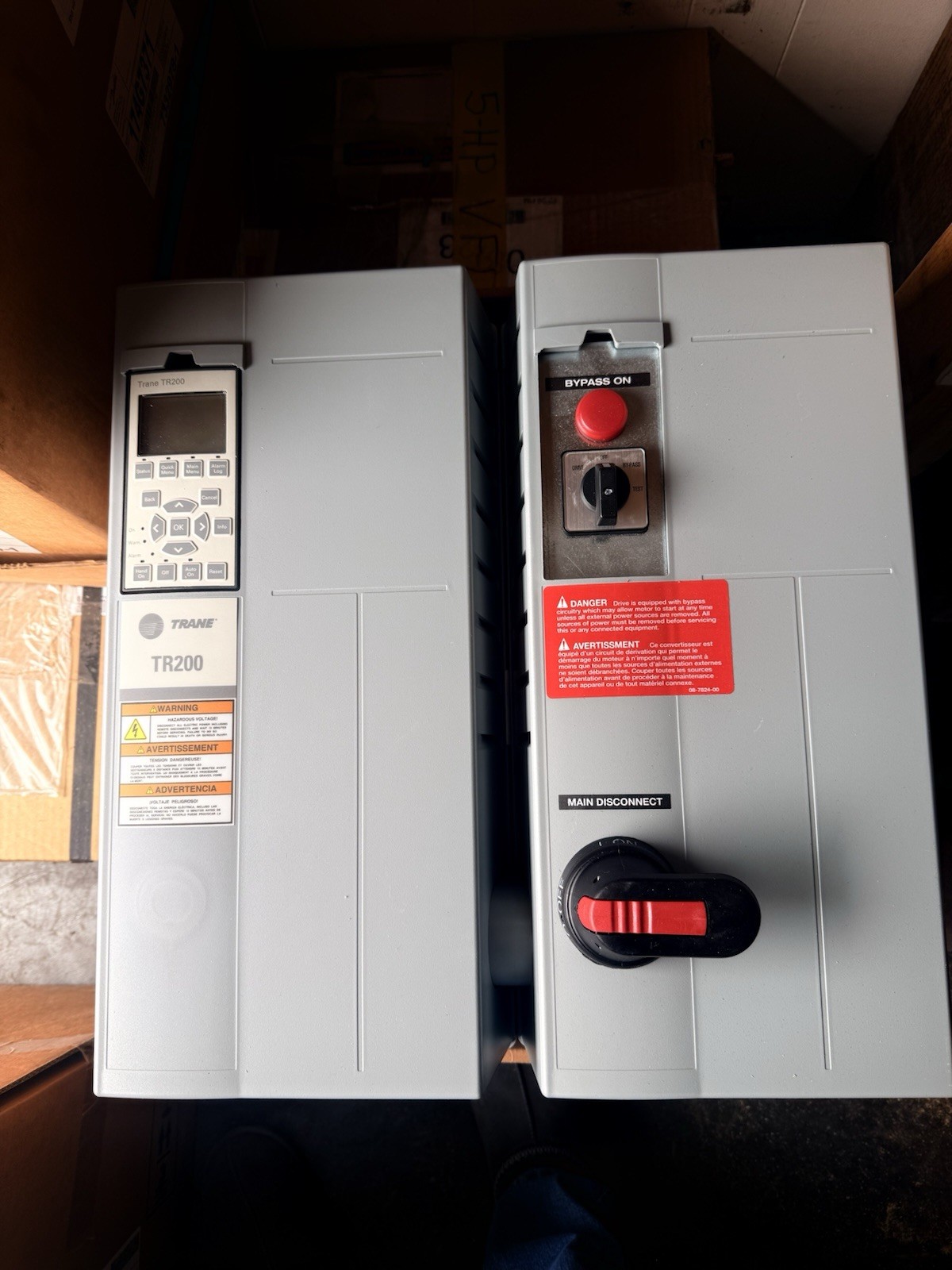 New Trane TR200 VFD Variable Frequency Drive Panel Bypass BAS-SVX22A-EN Danfoss New Trane TR200 VFD Variable Frequency Drive Panel Bypass BAS-SVX22A-EN Danfoss