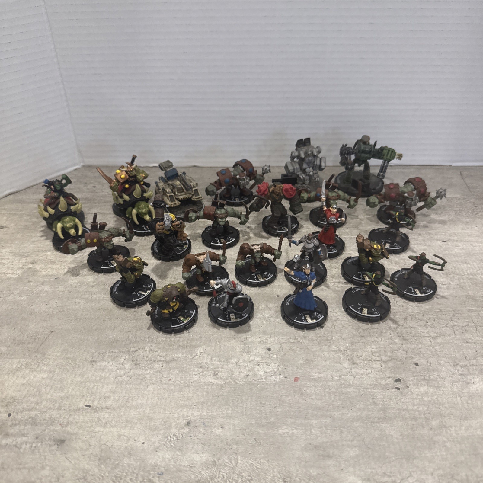 WizKids Figures - 24 Pieces from 2000 and 2002 GUC Fast Ship.