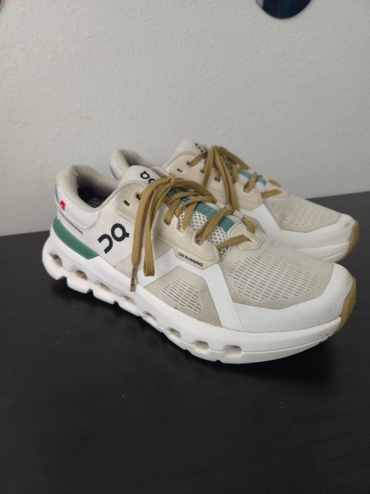 On Running Cloudrunner 2 Undyed Green White Women’s Size 7 3WE10132404 Walking
