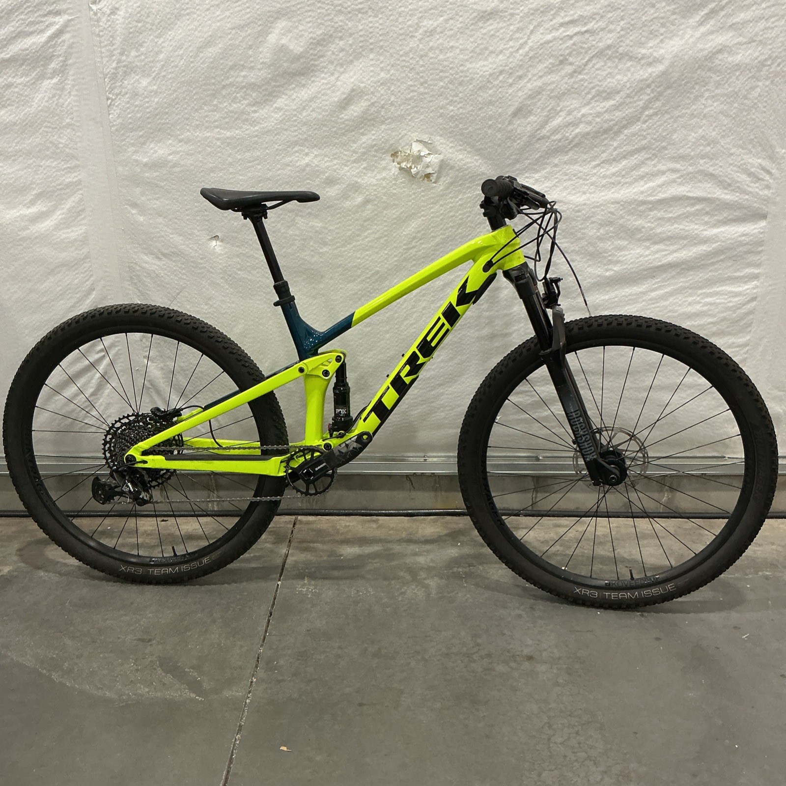 Trek Top Fuel 8 NX Mountain Bike - 2021, Medium Trek Top Fuel 8 NX Mountain Bike - 2021, Medium