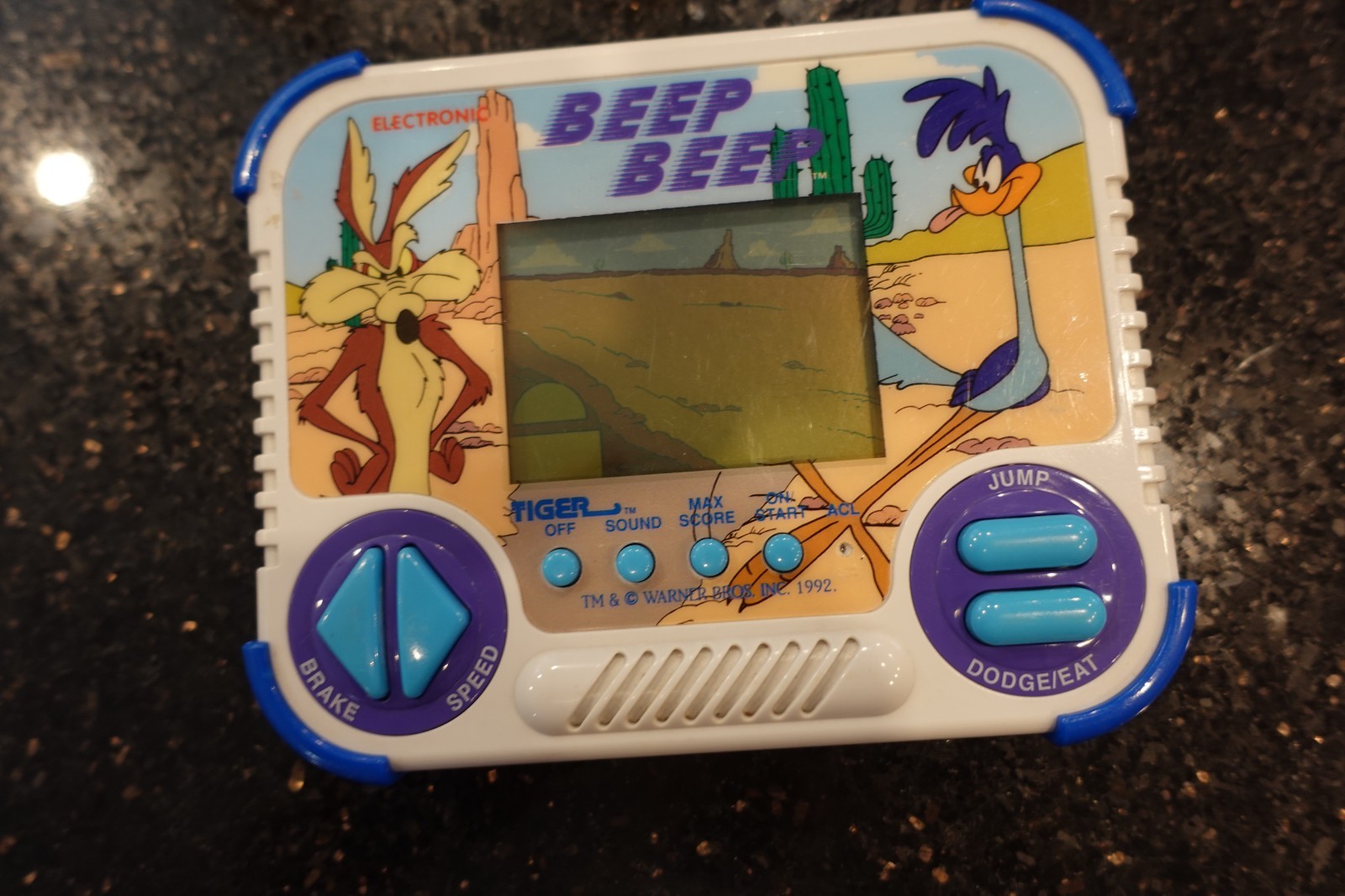 Vintage Tiger BEEP BEEP Road RUNNER  Handheld Electronic Tabletop Video game D5