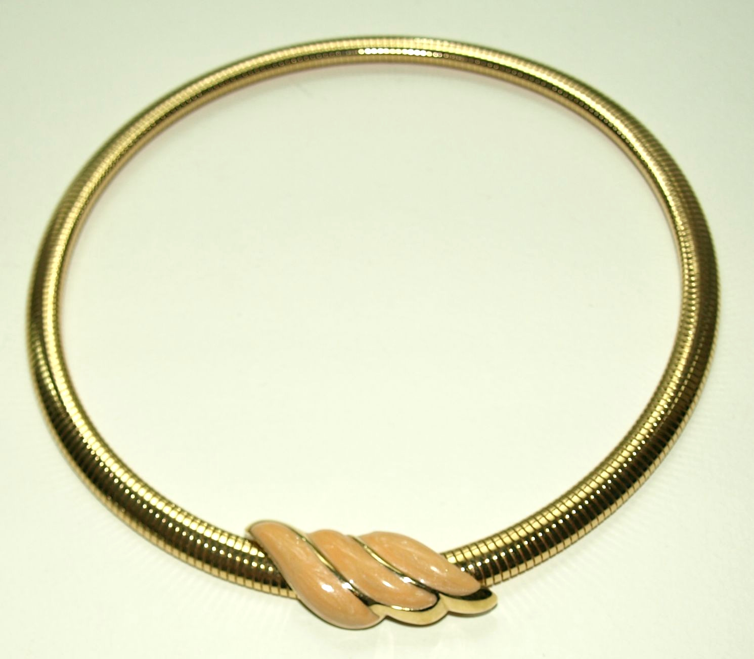 Vintage Monet Gold Tone Omega Choker Necklace Pastel Peach Enamel 16 1/2”