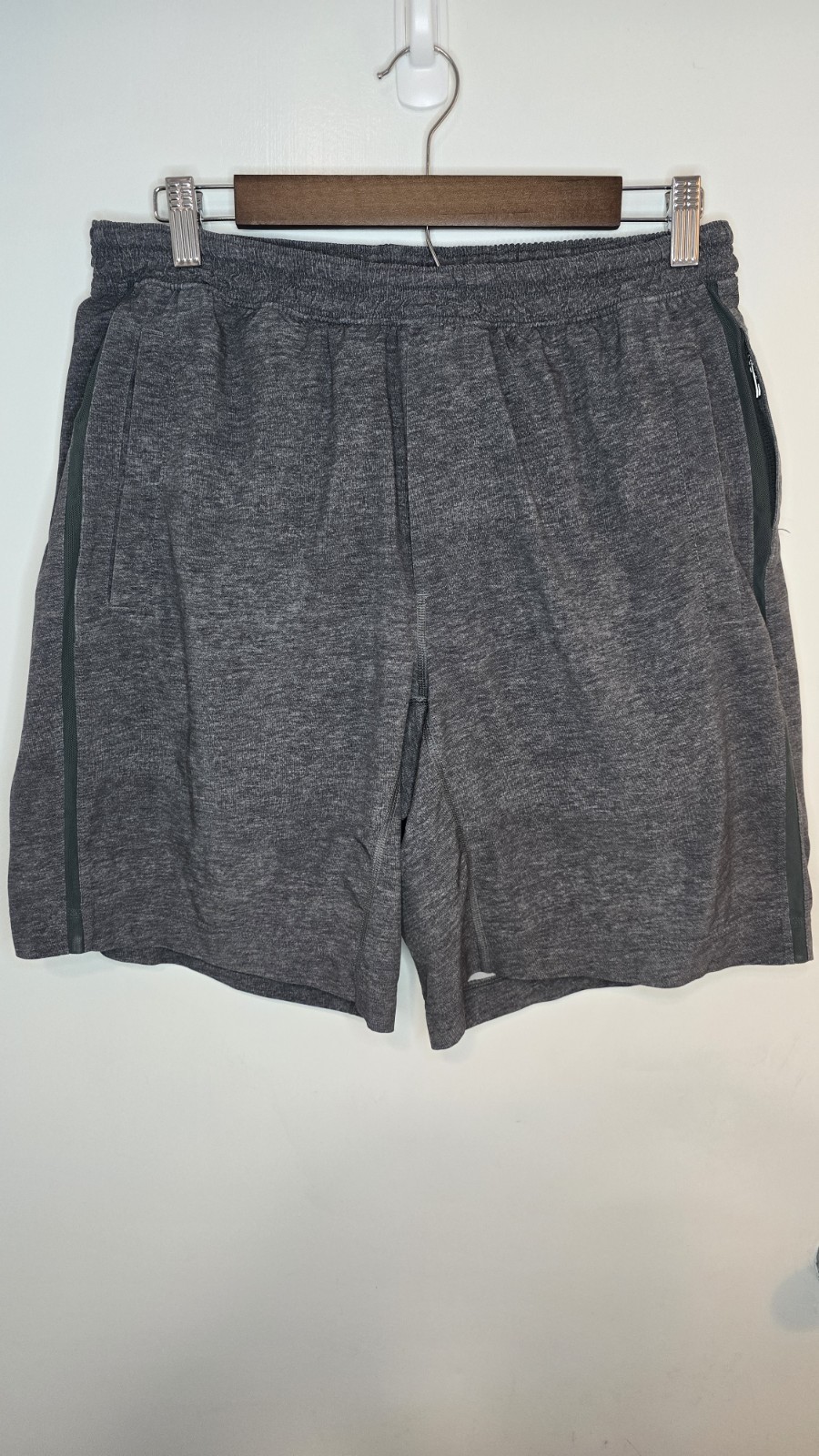 Lululemon Pace Breaker Lined Shorts Men’s Large Gray 7” Running Gym Lululemon Pace Breaker Lined Shorts Men’s Large Gray 7” Running Gym