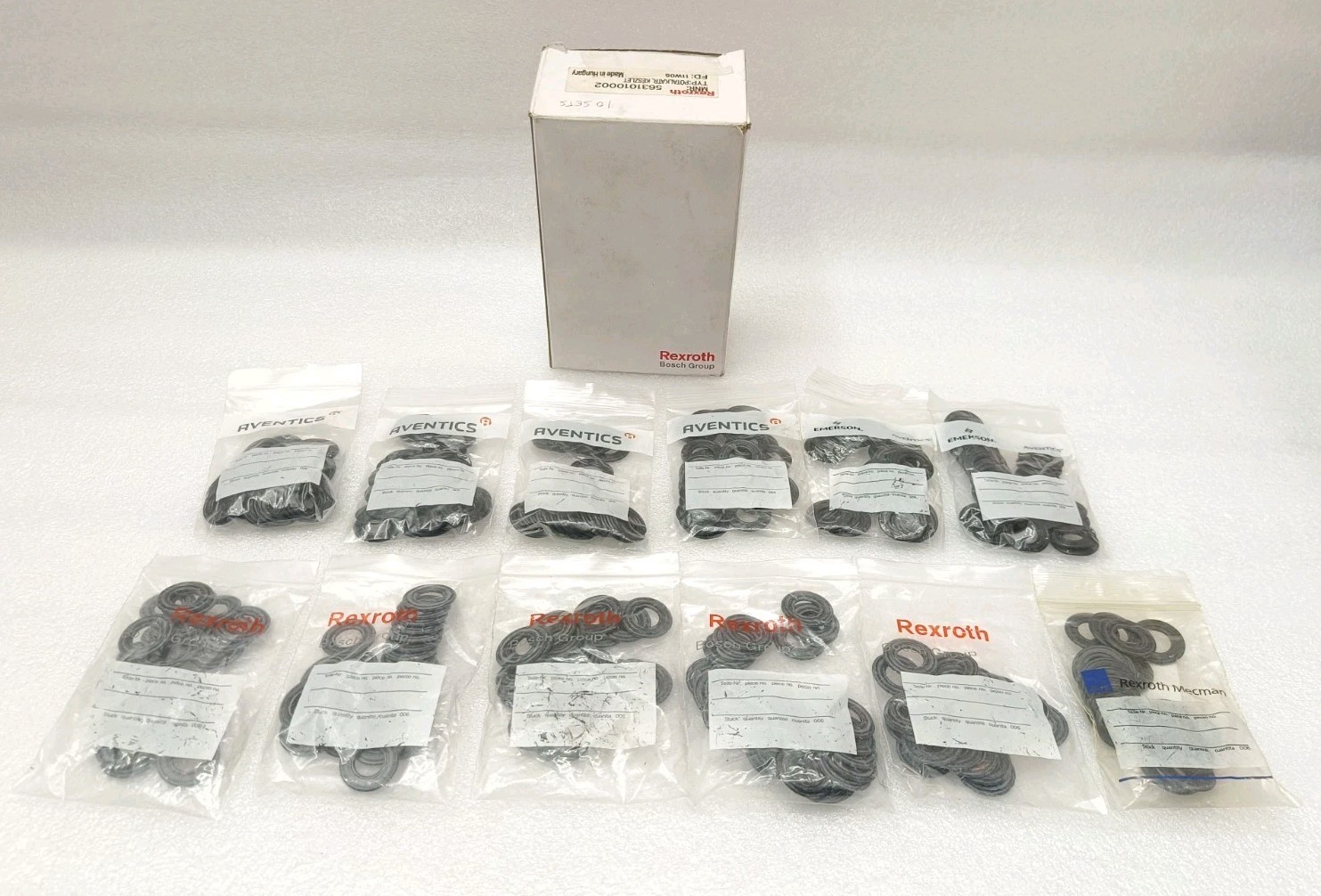 Aventics 5631010002 Repair Kit Lot of 12 Sets(1 Set = 24 pcs) 288pcs Aventics 5631010002 Repair Kit Lot of 12 Sets(1 Set = 24 pcs) 288pcs