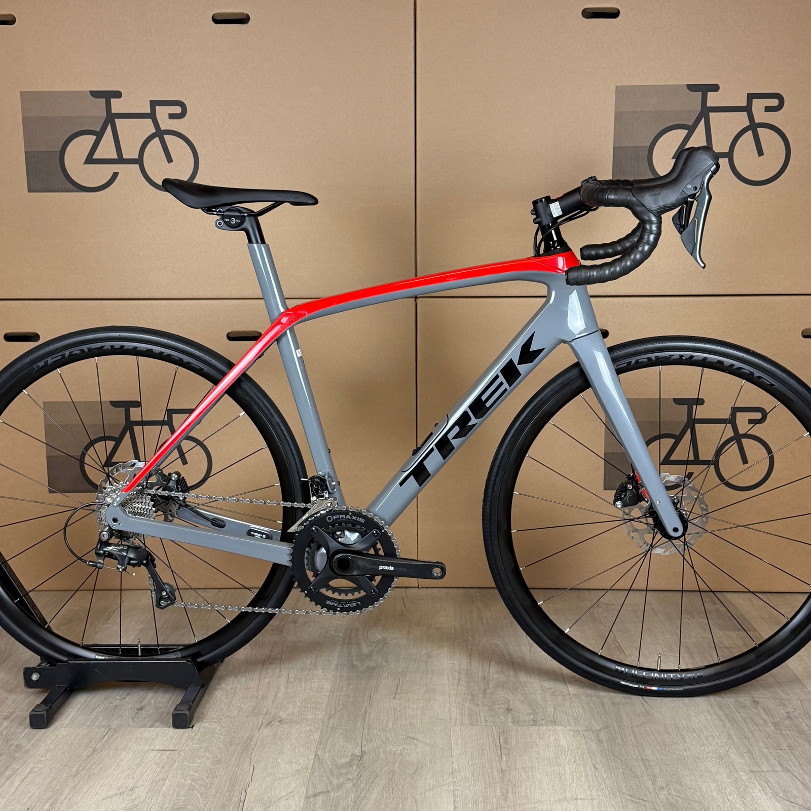 Used Trek Domane SL 4 Carbon Disc Road Bike Shimano Tiagra-2021, 54cm Used Trek Domane SL 4 Carbon Disc Road Bike Shimano Tiagra-2021, 54cm