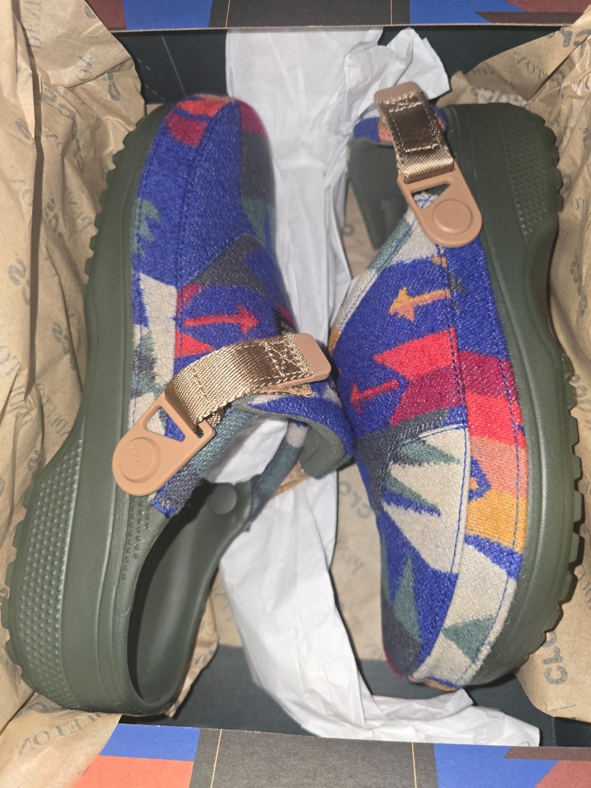 Pendleton x Crocs Crafted Clog Sandals MEN 8 WOMEN 10 EUR41-42 Pendleton x Crocs Crafted Clog Sandals MEN 8 WOMEN 10 EUR41-42