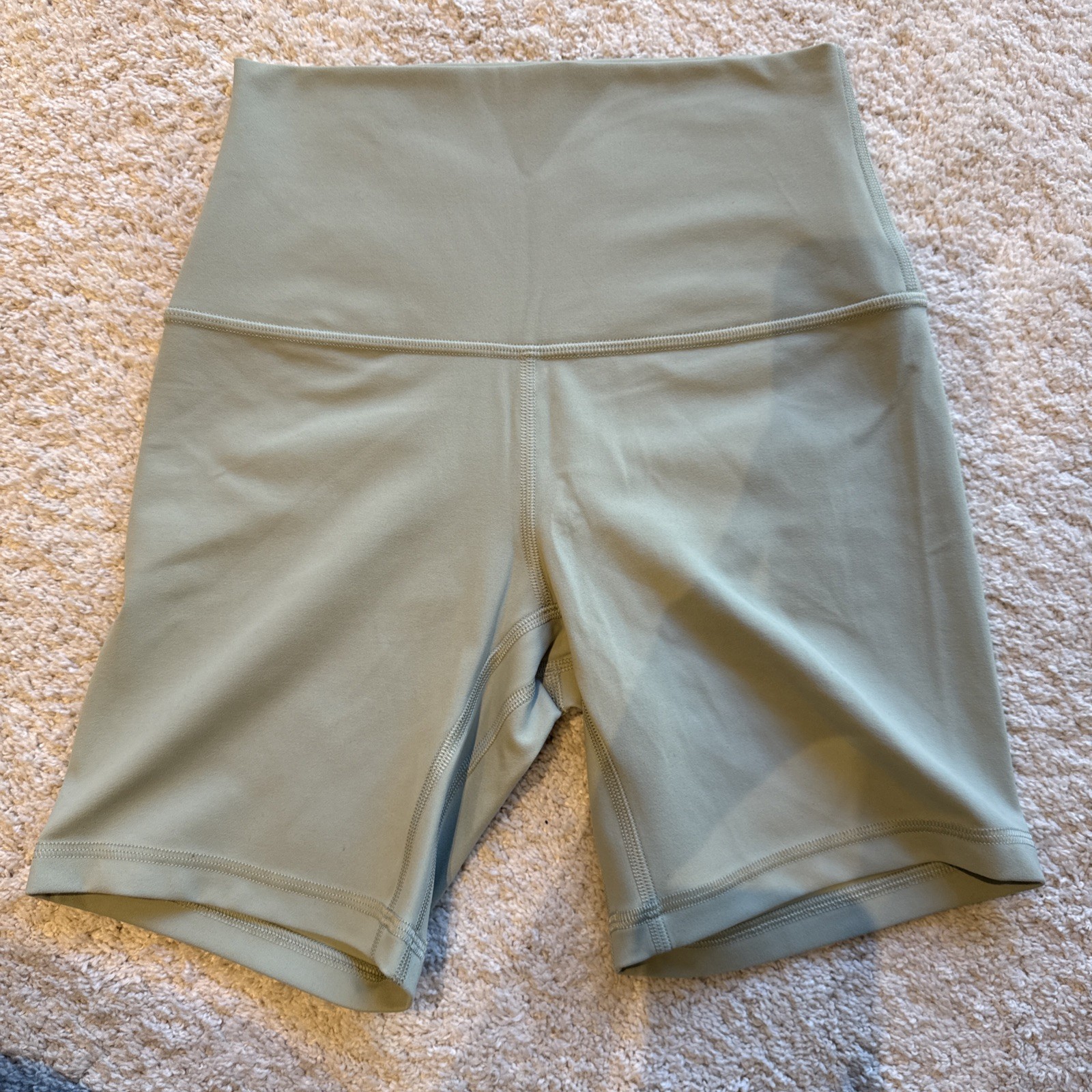 New Women\'s Lululemon Align HR Short 6\