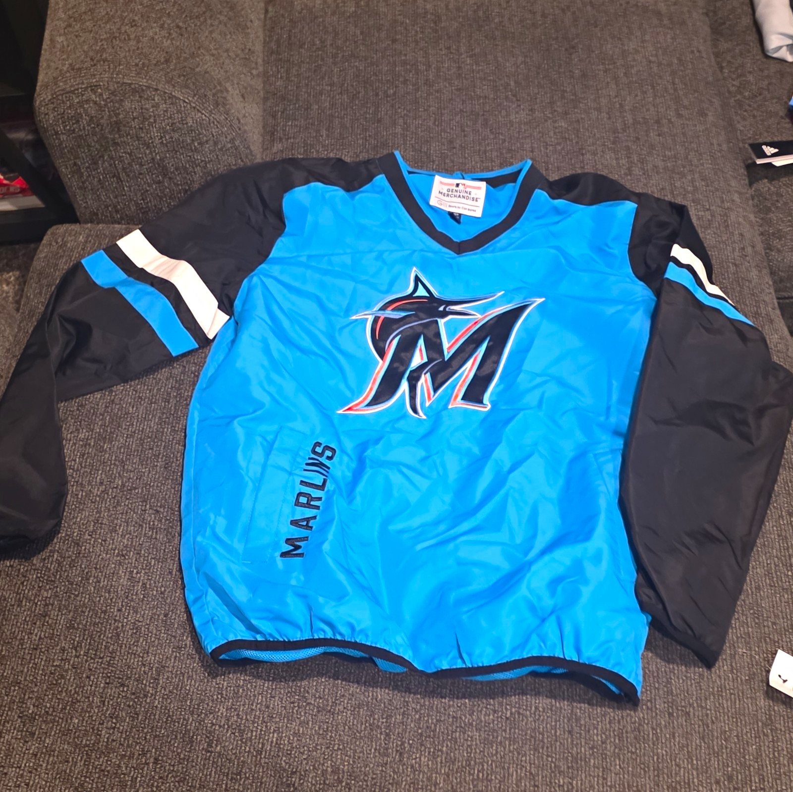 G-III Miami Marlins MLB Blue/Black/White Pullover Jacket Size S G-III Miami Marlins MLB Blue/Black/White Pullover Jacket Size S